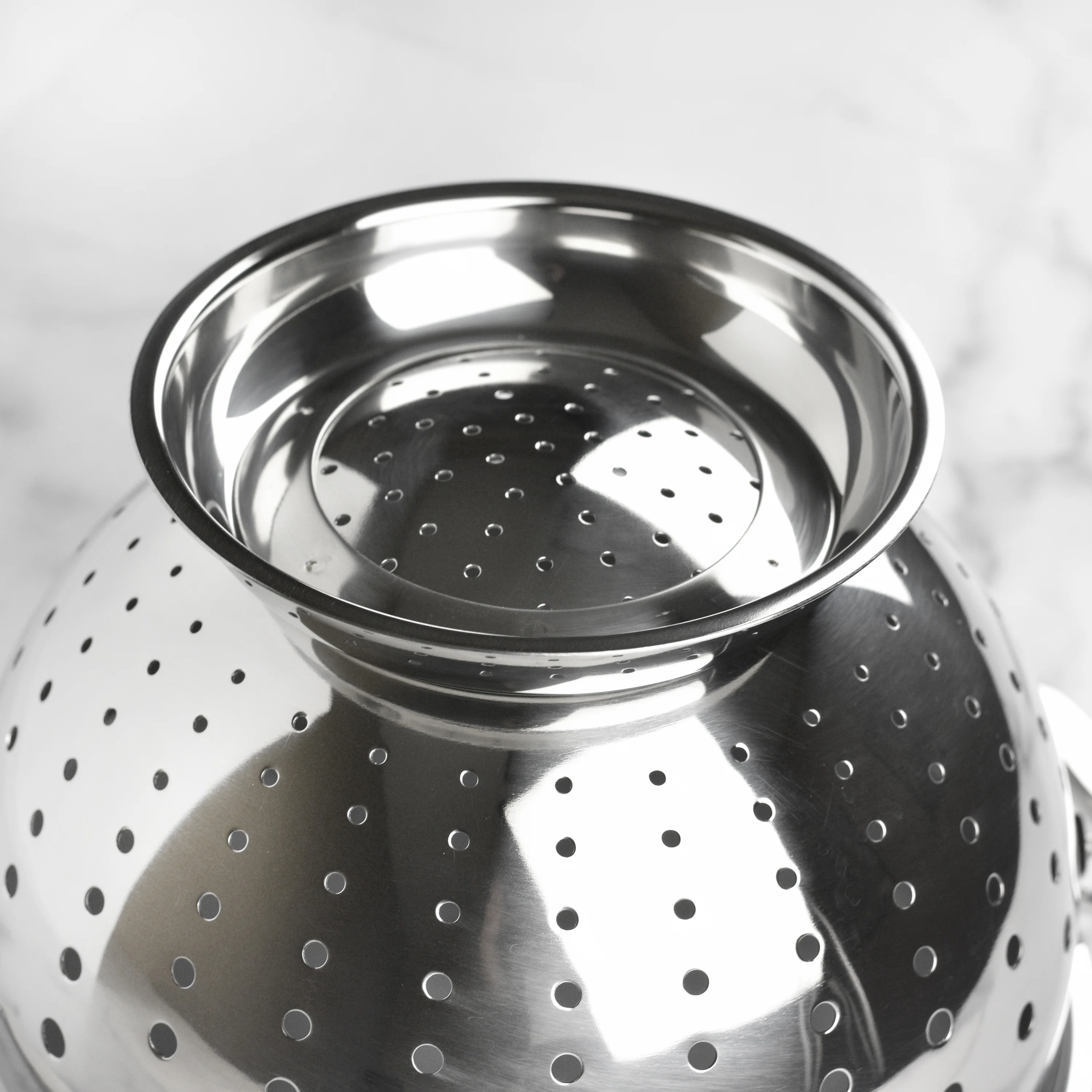 All-Clad 5-quart Colander - Image 6