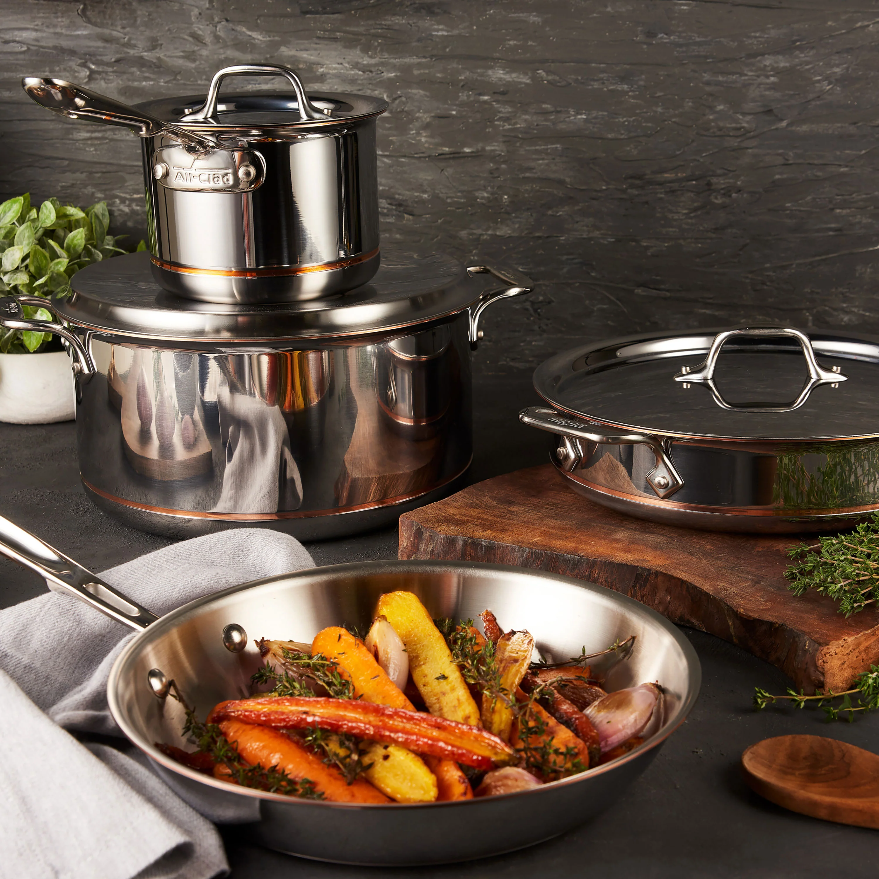All-Clad Copper Core 8" Fry Pan - Image 5