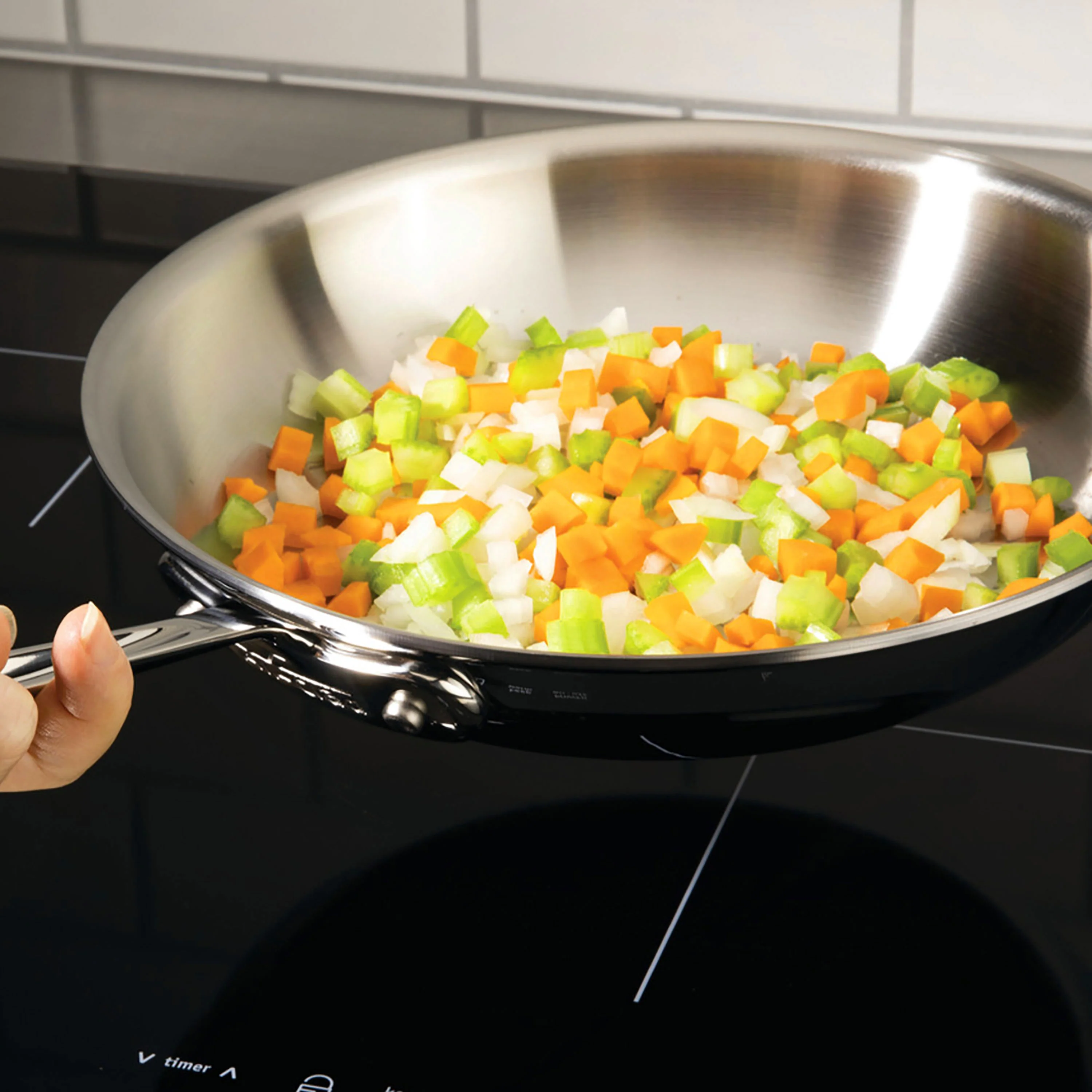 All-Clad d3 Stainless 8" Fry Pan - Image 4