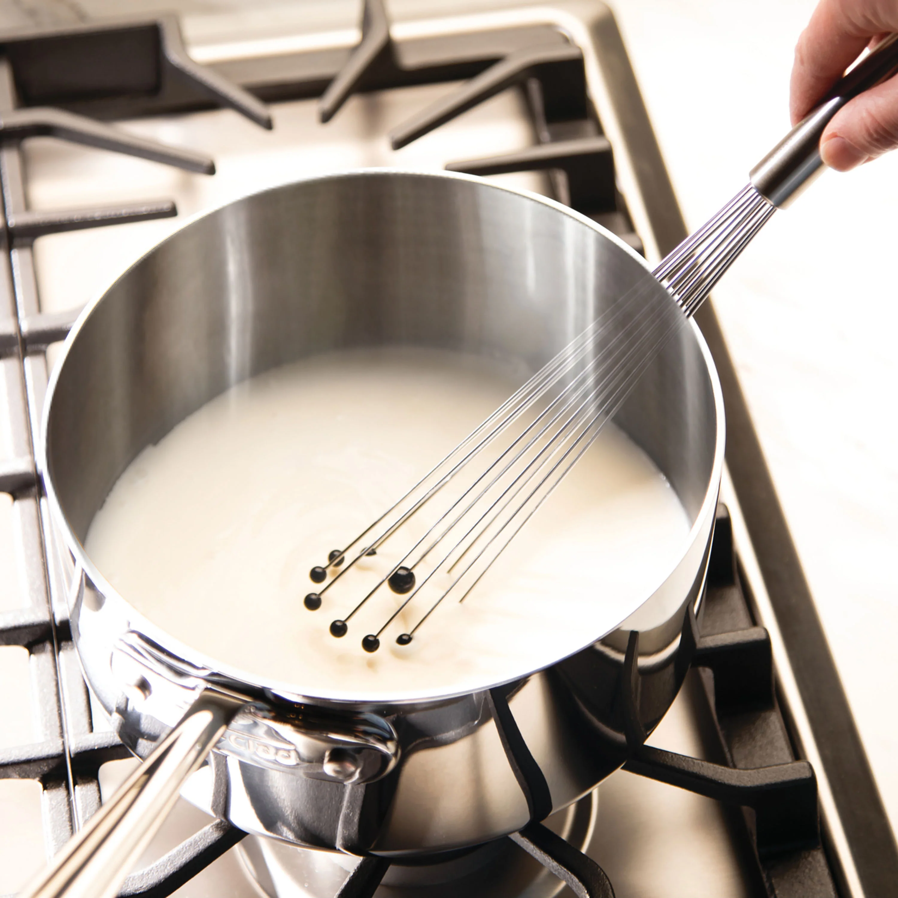 All-Clad d3 Stainless 1-quart Saucepan - Image 3