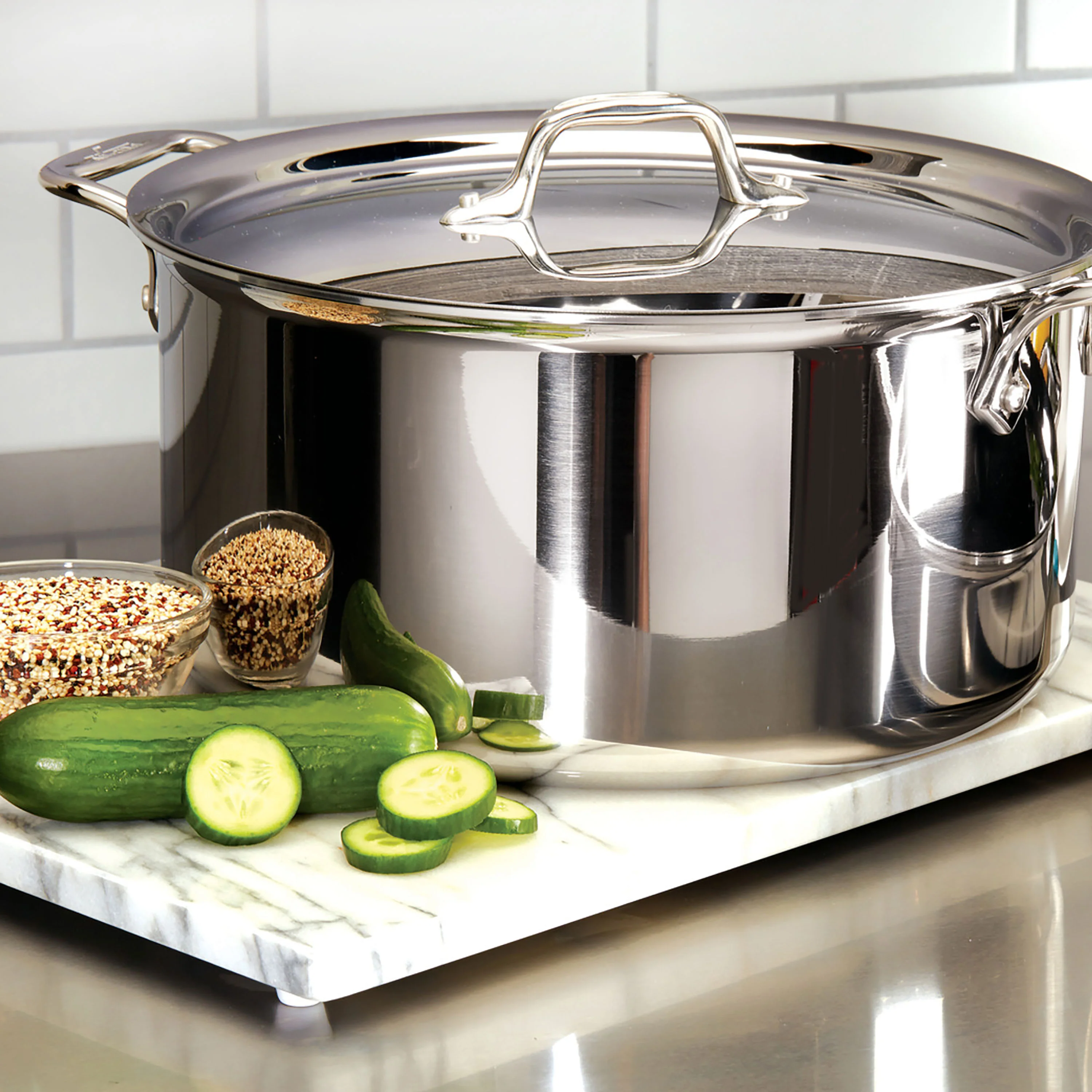 All-Clad d3 Stainless 6-quart Stock Pot - Image 6