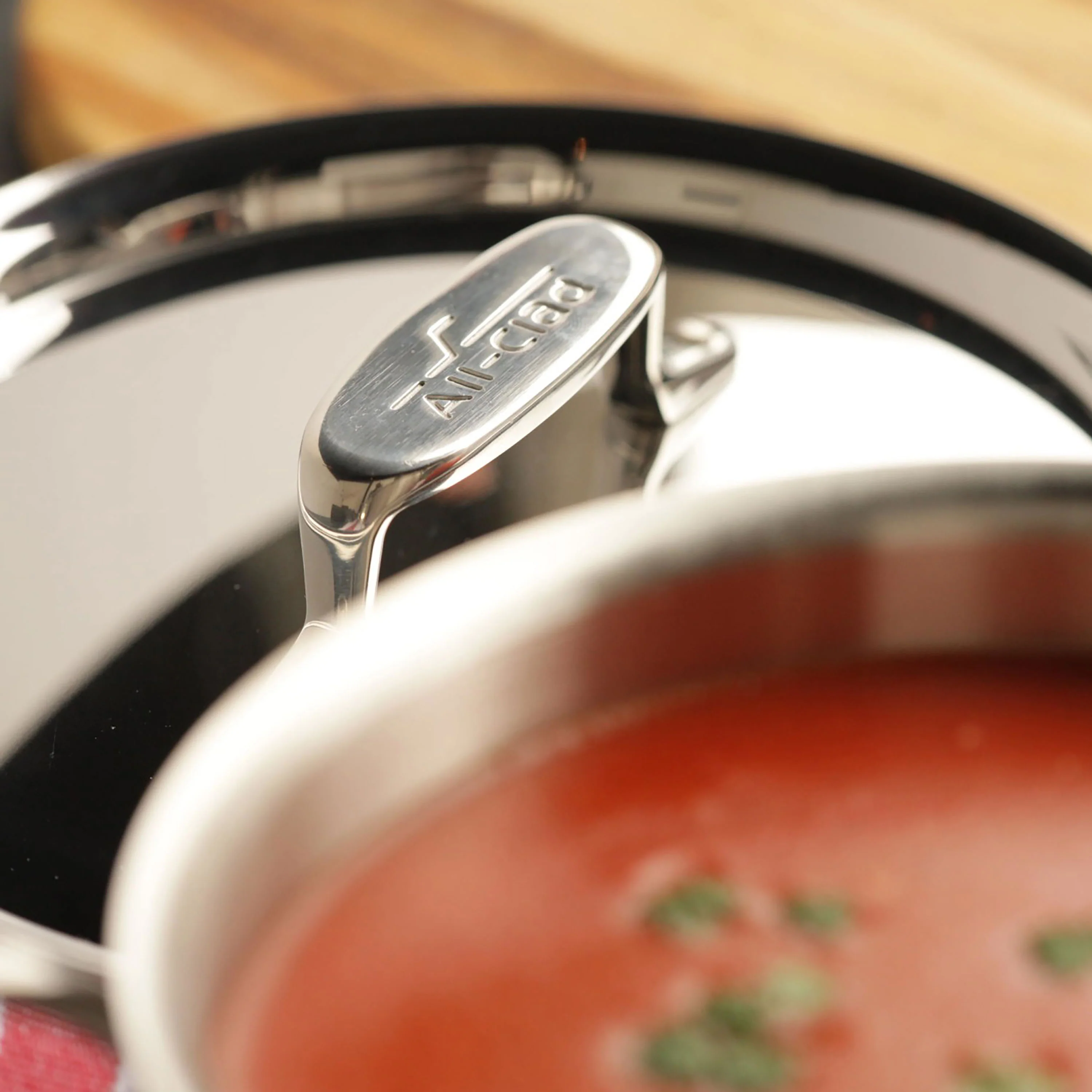 All-Clad d5 Brushed Stainless 1.5-quart Saucepan - Image 5