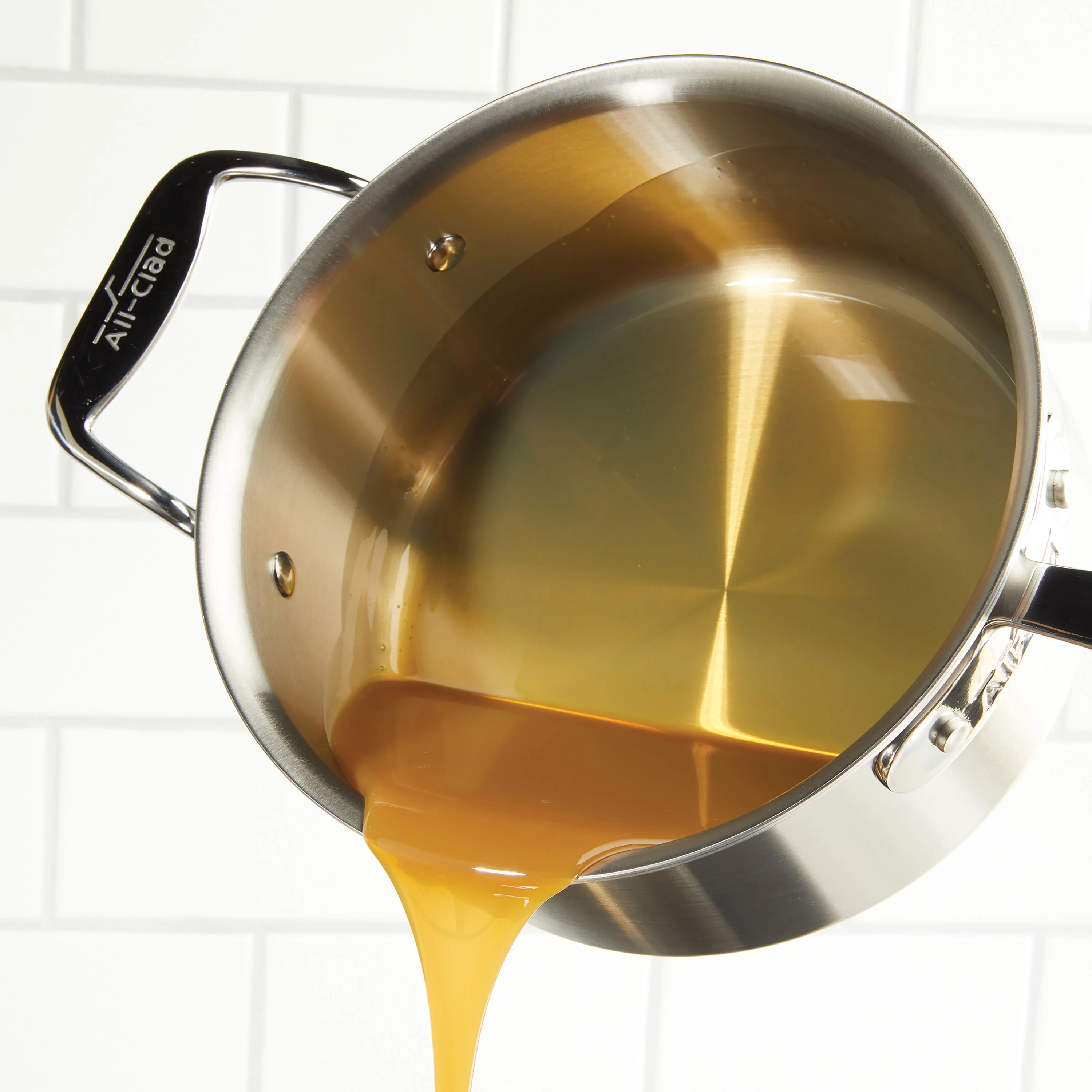All-Clad d5 Brushed Stainless 3-quart Saucepan with Loop Handle - Image 3