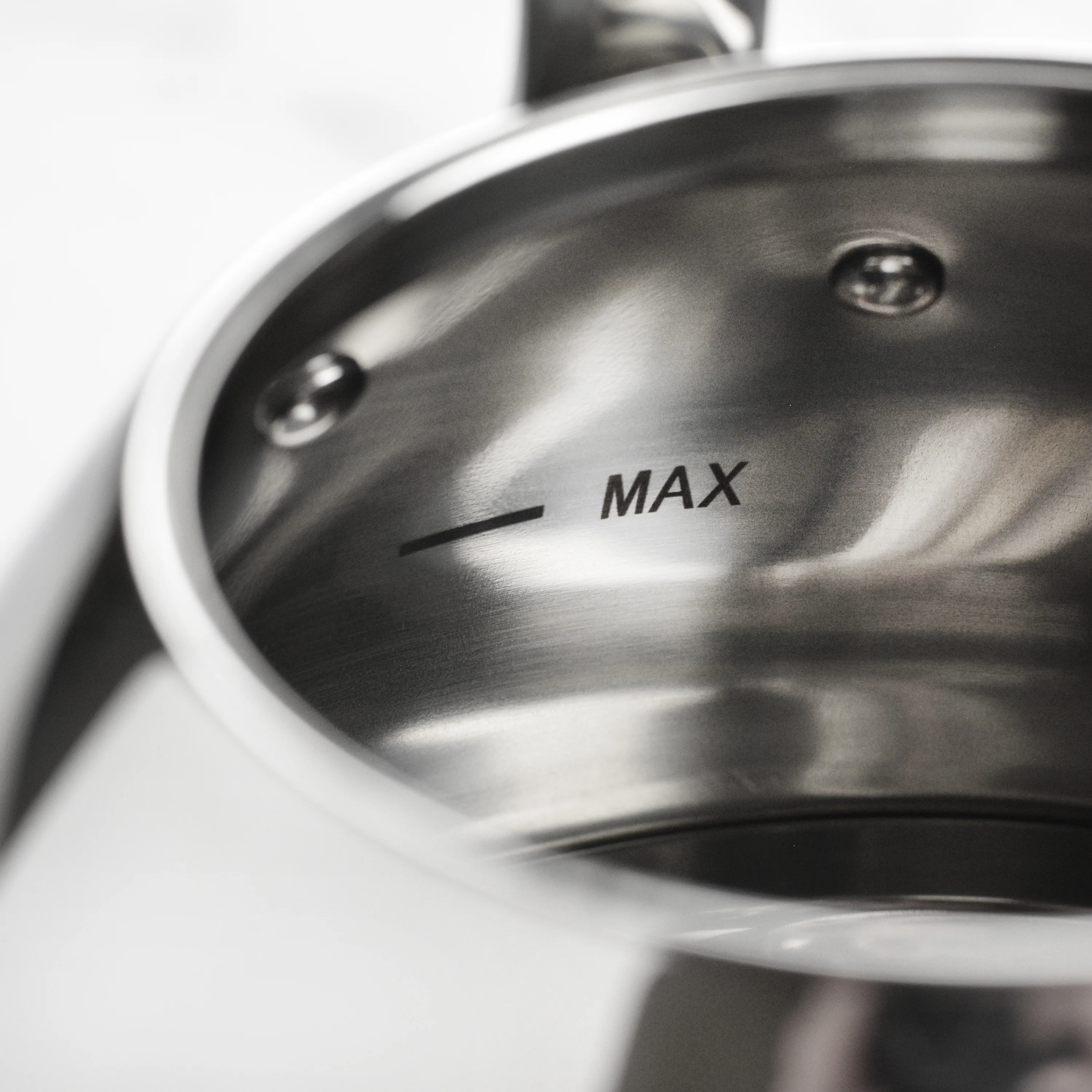 All-Clad 2-quart Whistling Tea Kettle - Image 4