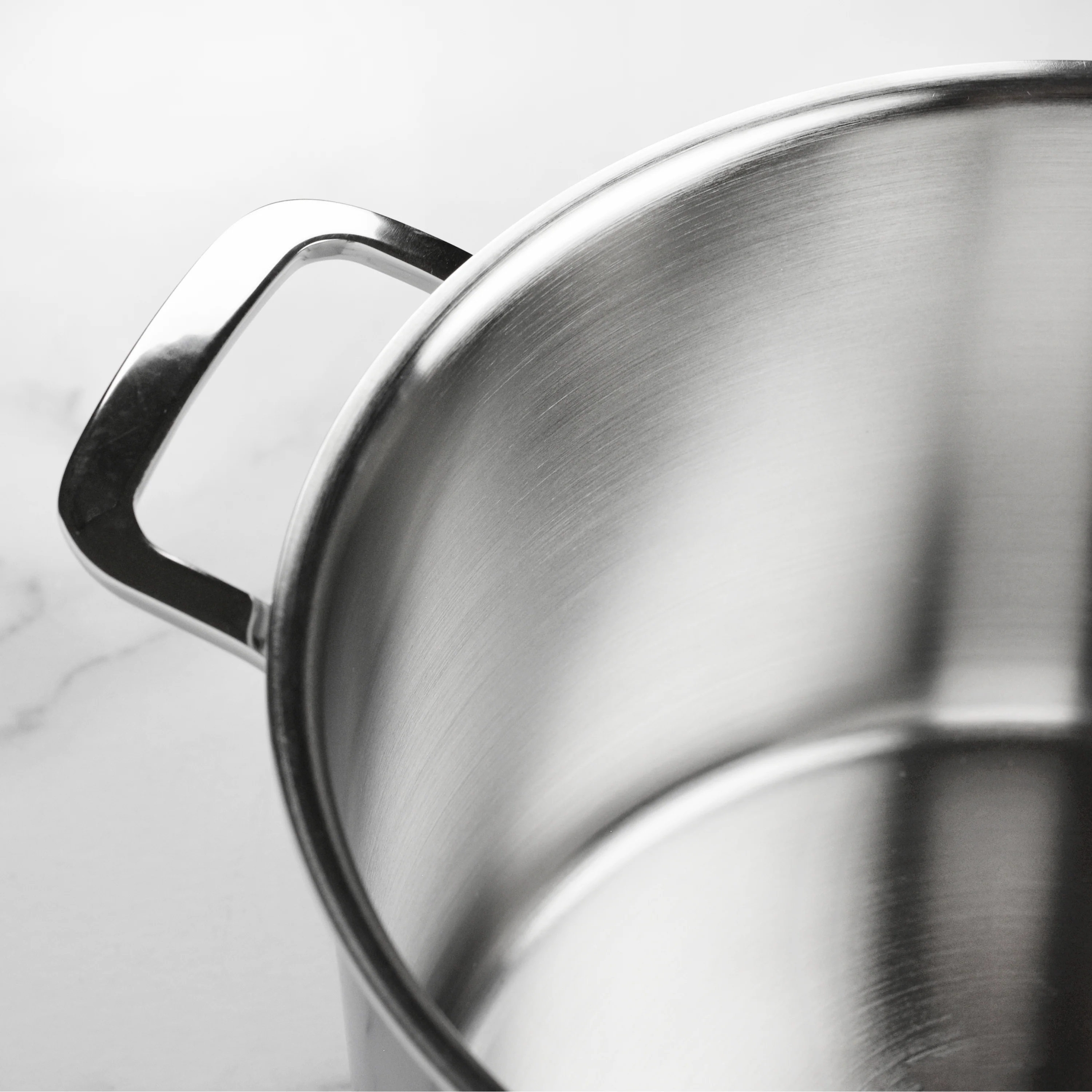 Demeyere 5-Plus 8.5-quart Stainless Steel Stock Pot - Image 3