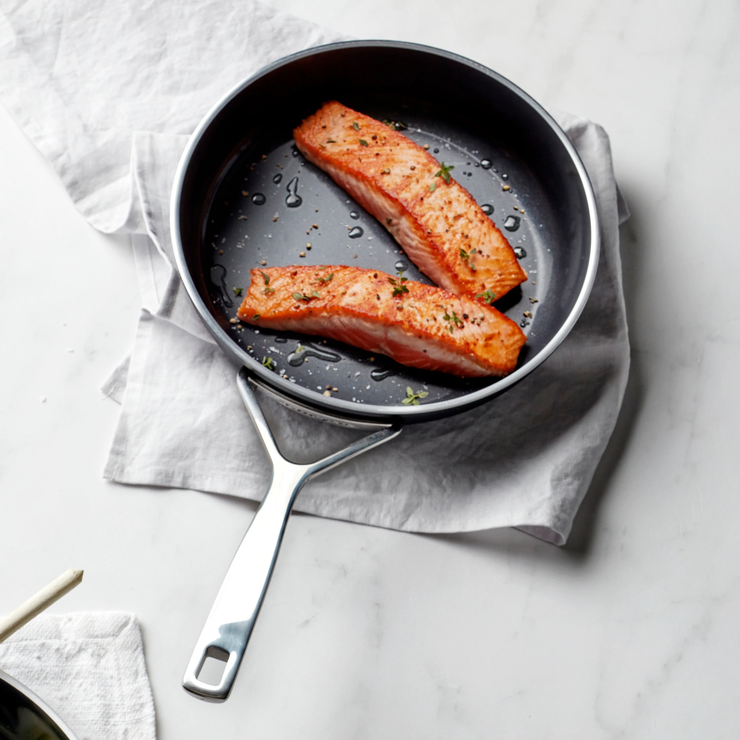 Demeyere AluPro 8" Ceramic Nonstick Fry Pan - Image 2