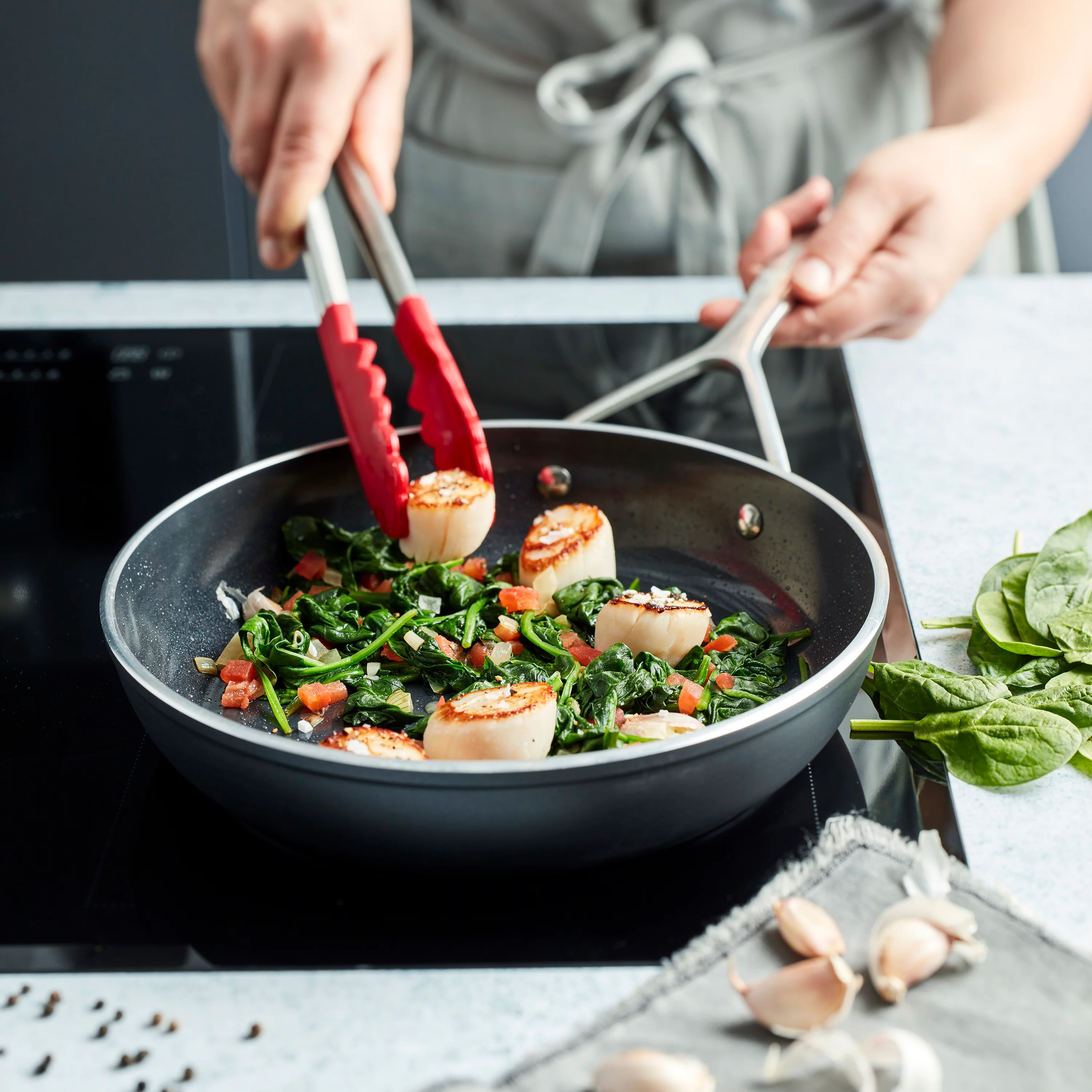 Demeyere AluPro 10" Ceramic Nonstick Fry Pan - Image 2