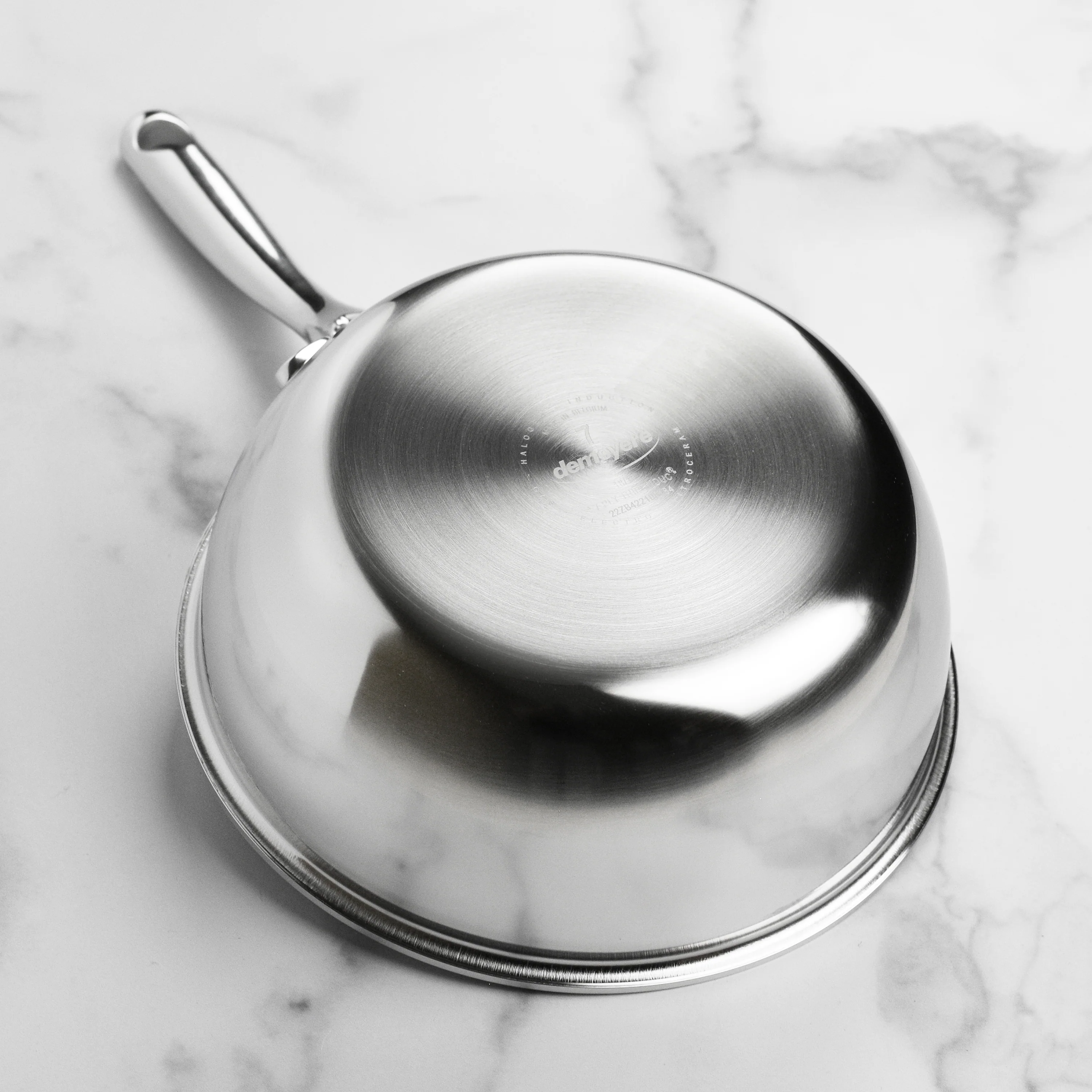 Demeyere Atlantis 2.1-quart Stainless Steel Saucier - Image 4