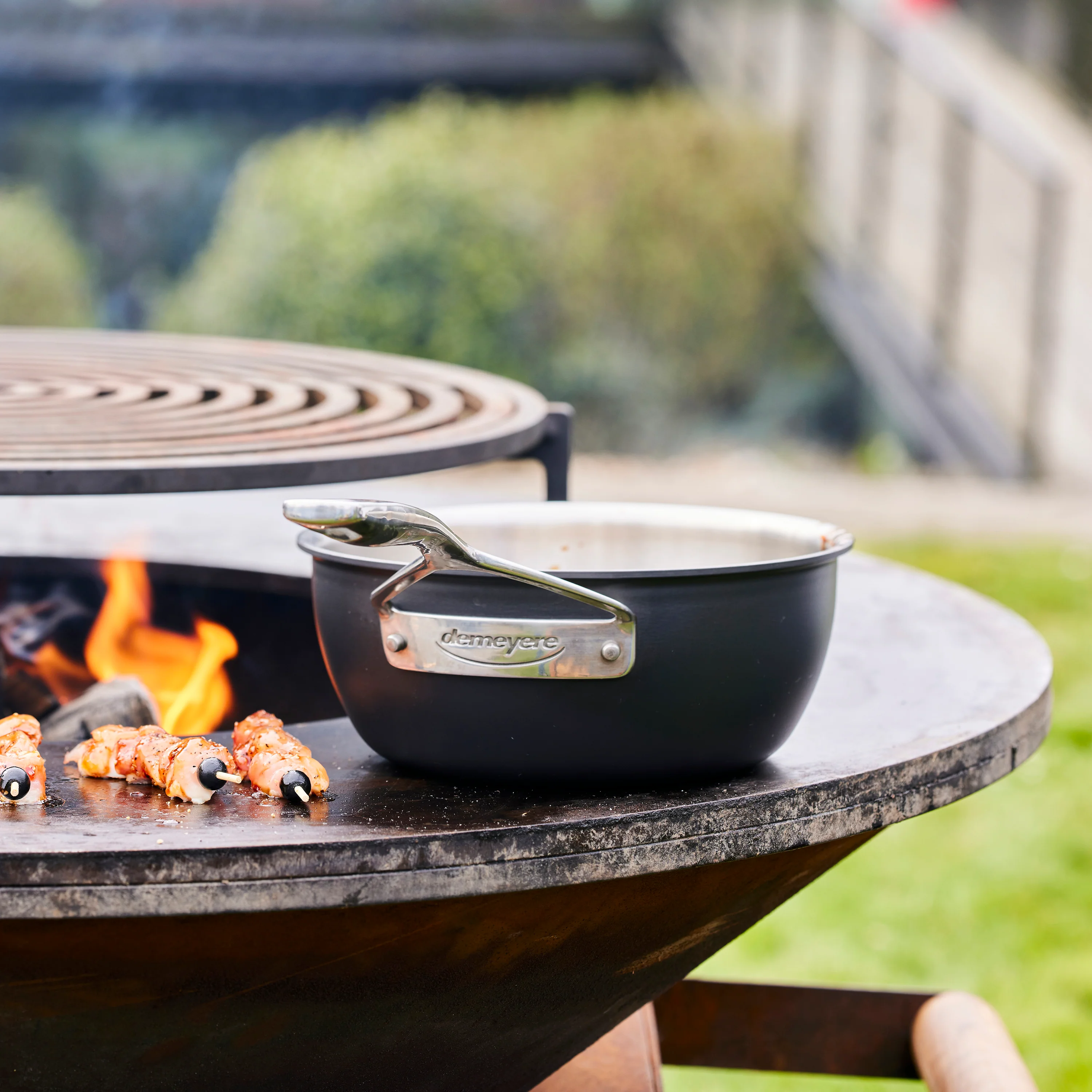 Demeyere Black 2-quart Saucepan with Lid - Image 6