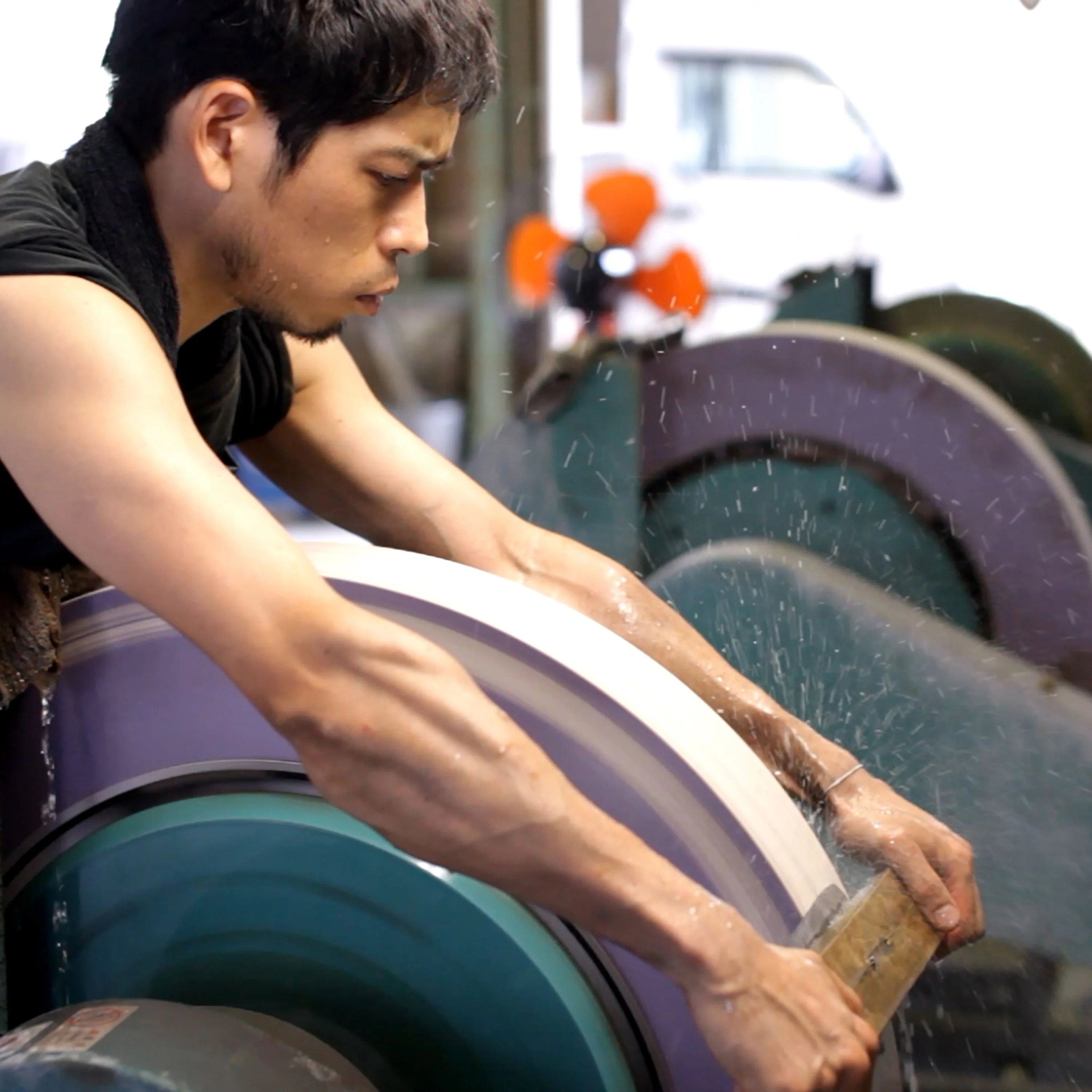 Enso Hand-Forged Aogami Super 9.5" Kiritsuke with Saya - Image 7