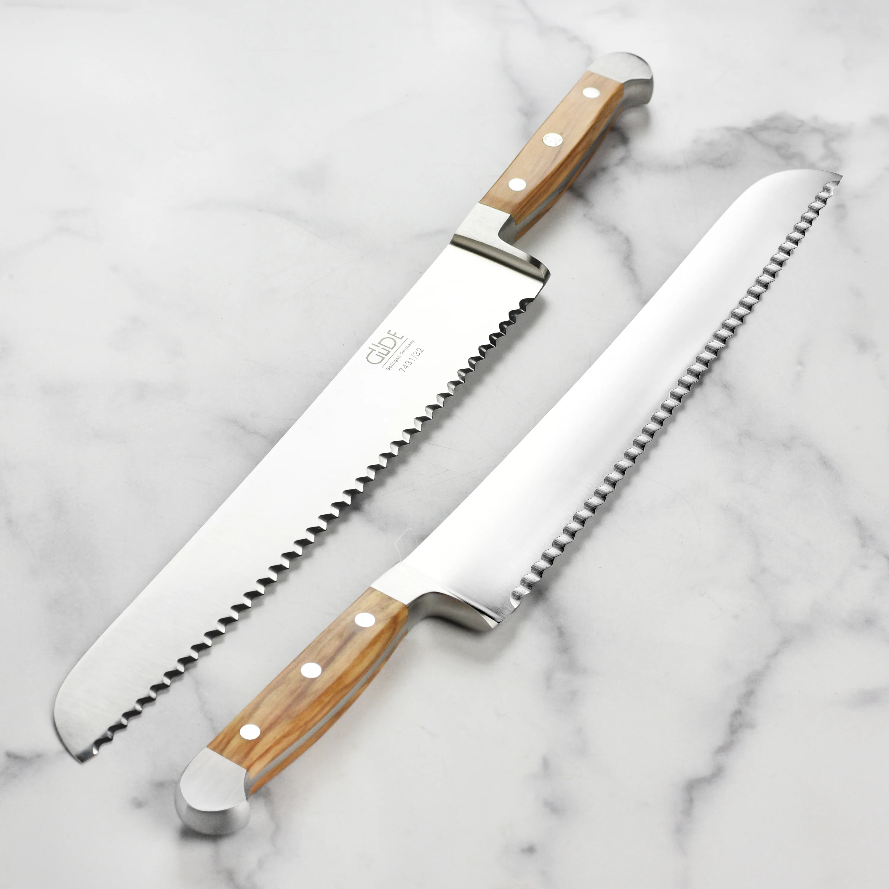 Franz Gude 12.6" Large Bread Knife with Olive Wood Handle, Ambidextrous - Image 5
