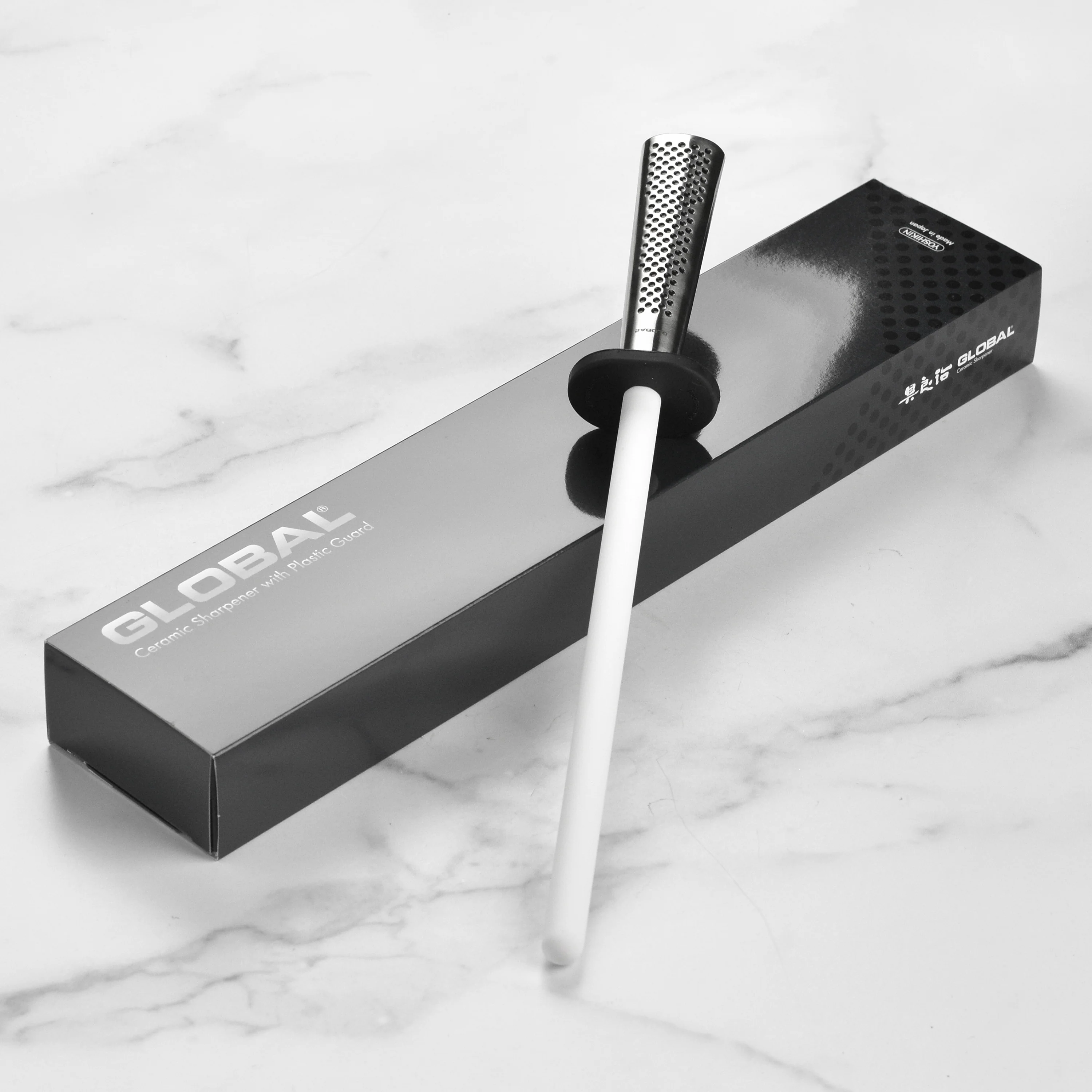 Global 10" Ceramic Sharpening Rod - Image 5