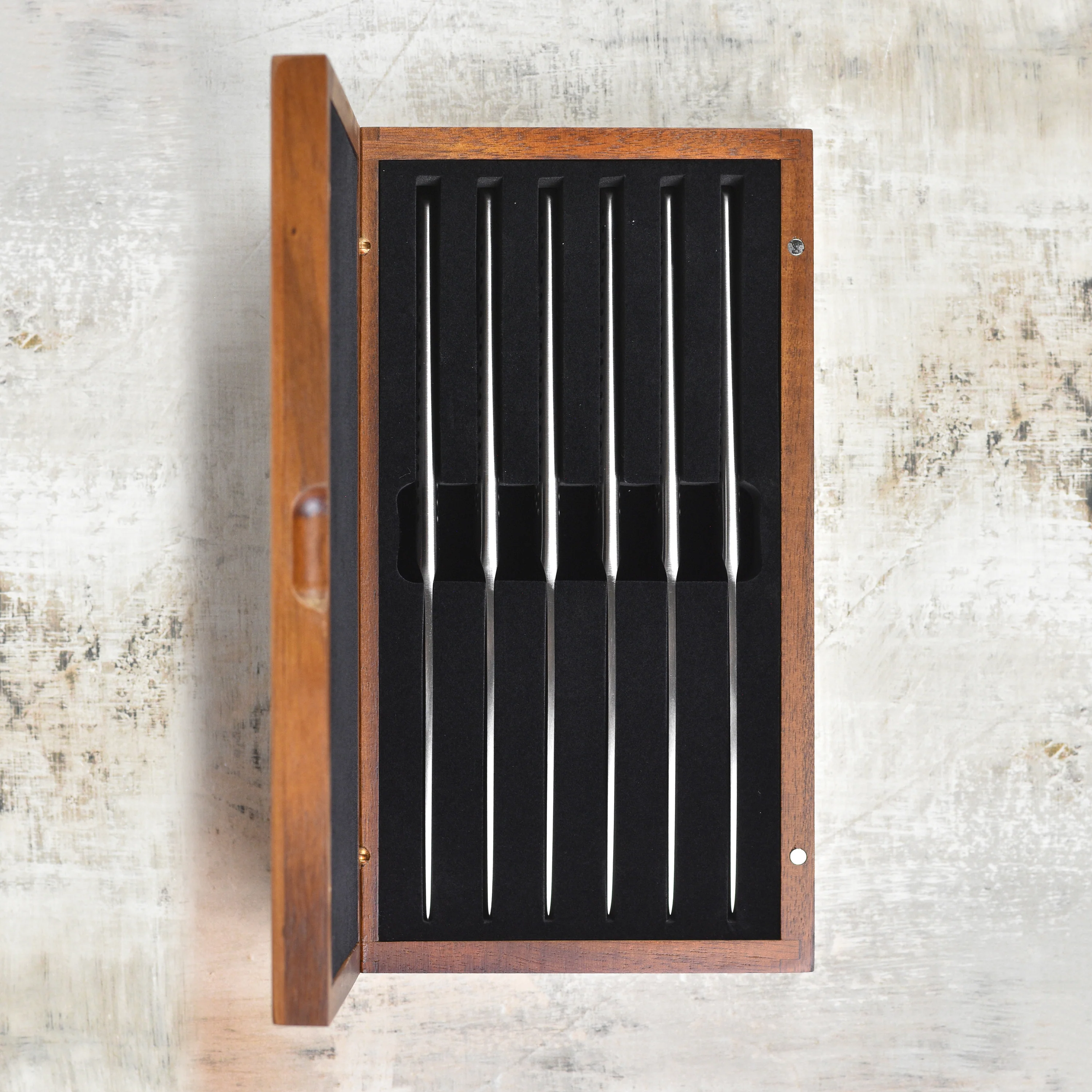 Global 6 Piece Fine Edge Steak Knife Set with Case - Image 3