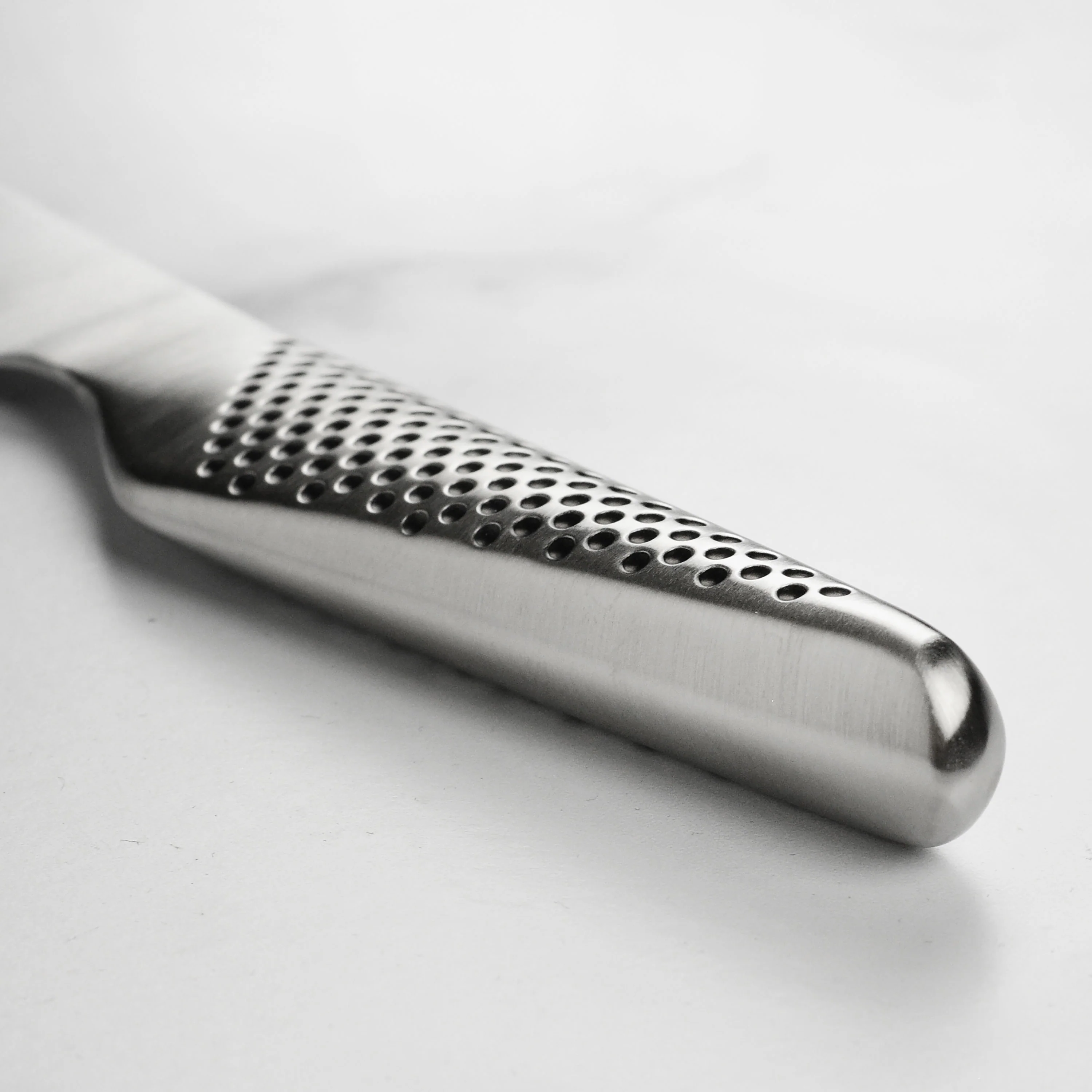 Global 5.5" Hollow Edge Nakiri Knife - Image 2
