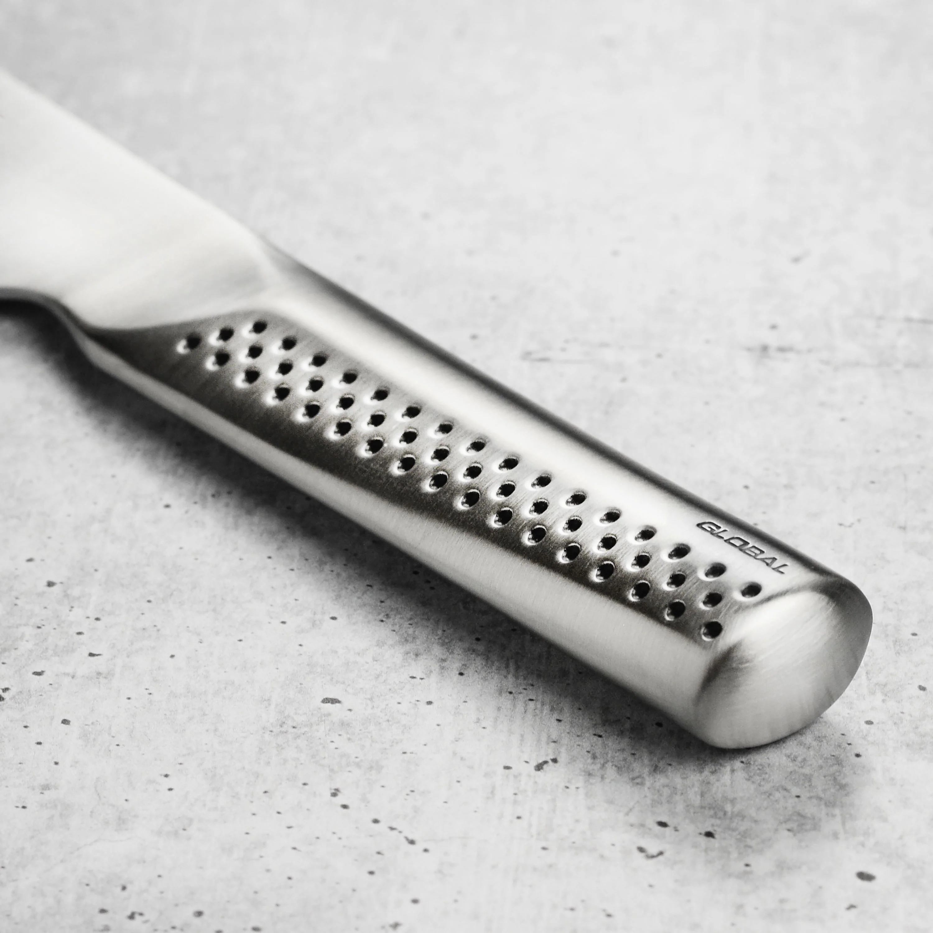 Global Ukon 6" Serrated Utility Knife - Image 2