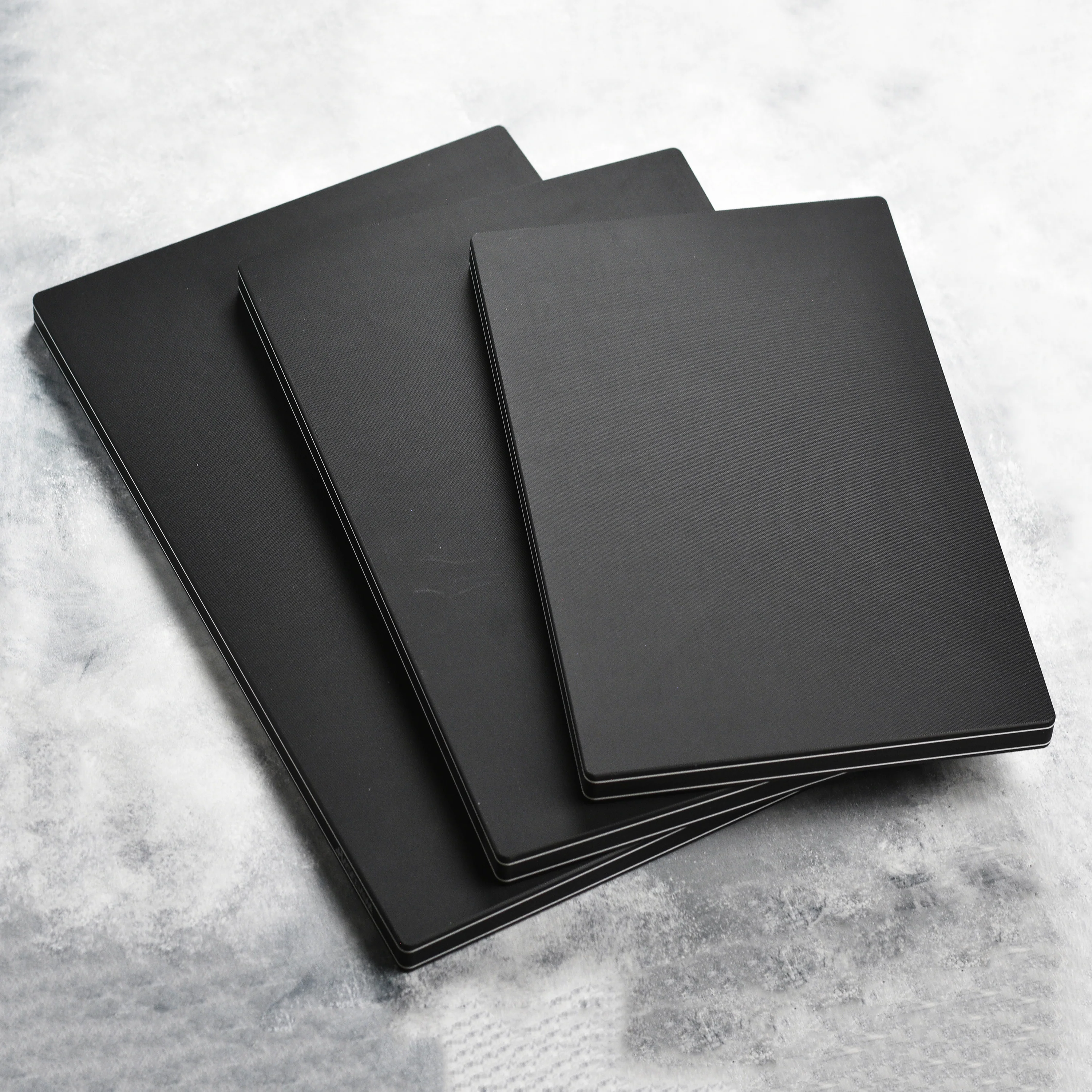 Hasegawa Pro-PE Black Cutting Board, 15.4 x 10.2 - Image 4