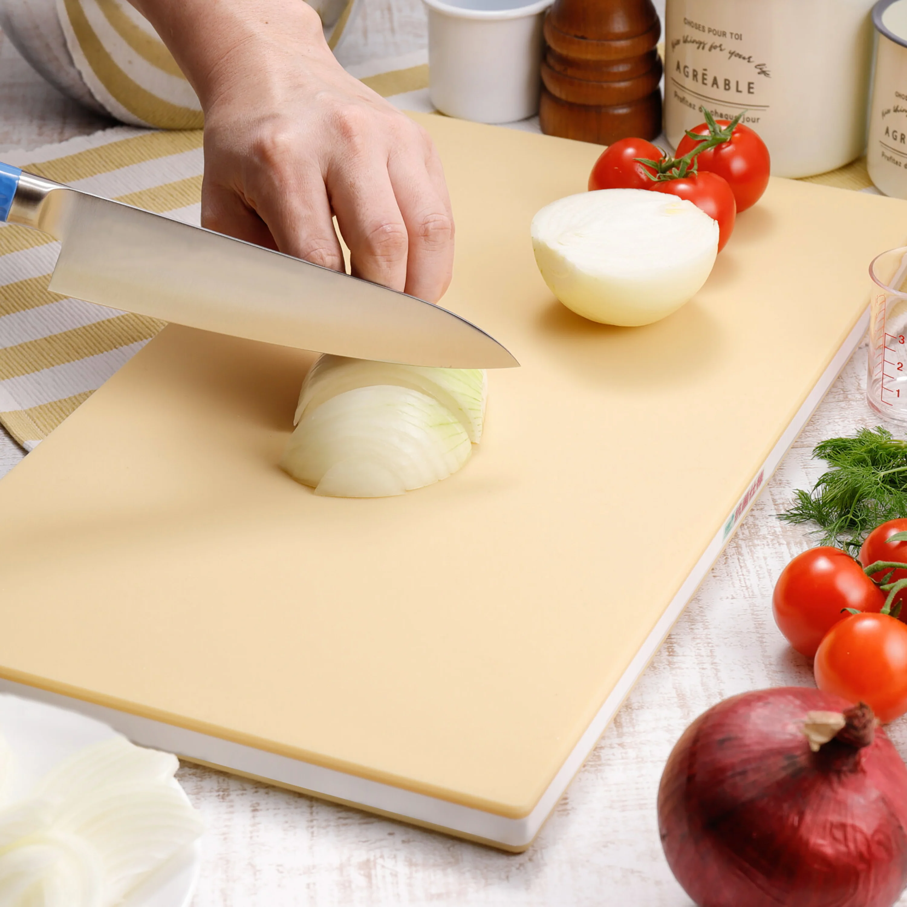 Hasegawa Pro-Soft Cutting Board, 19.7 x 11.8" - Image 3