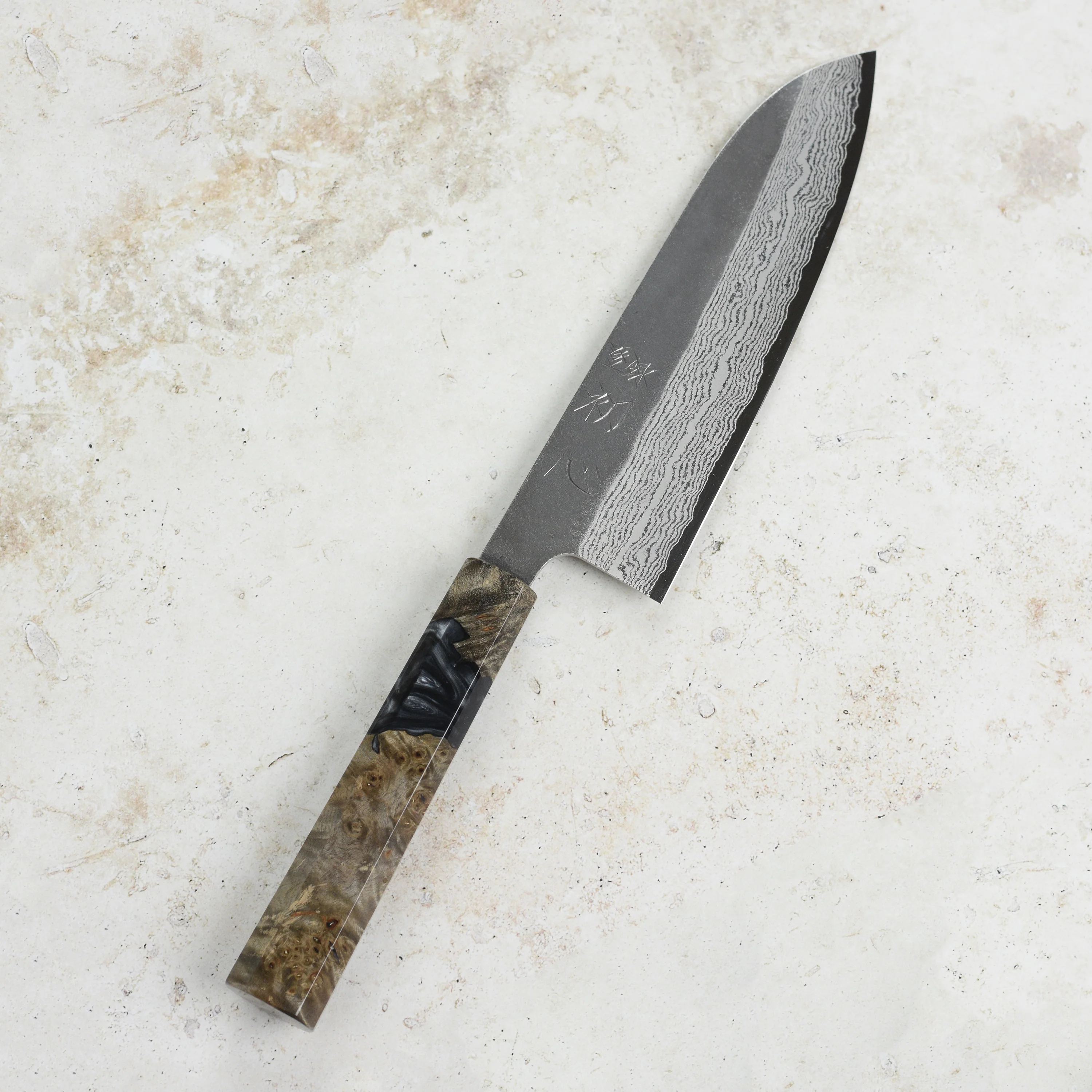 Hatsukokoro Atelier Kurouchi Damascus 6.7" Santoku - Image 4