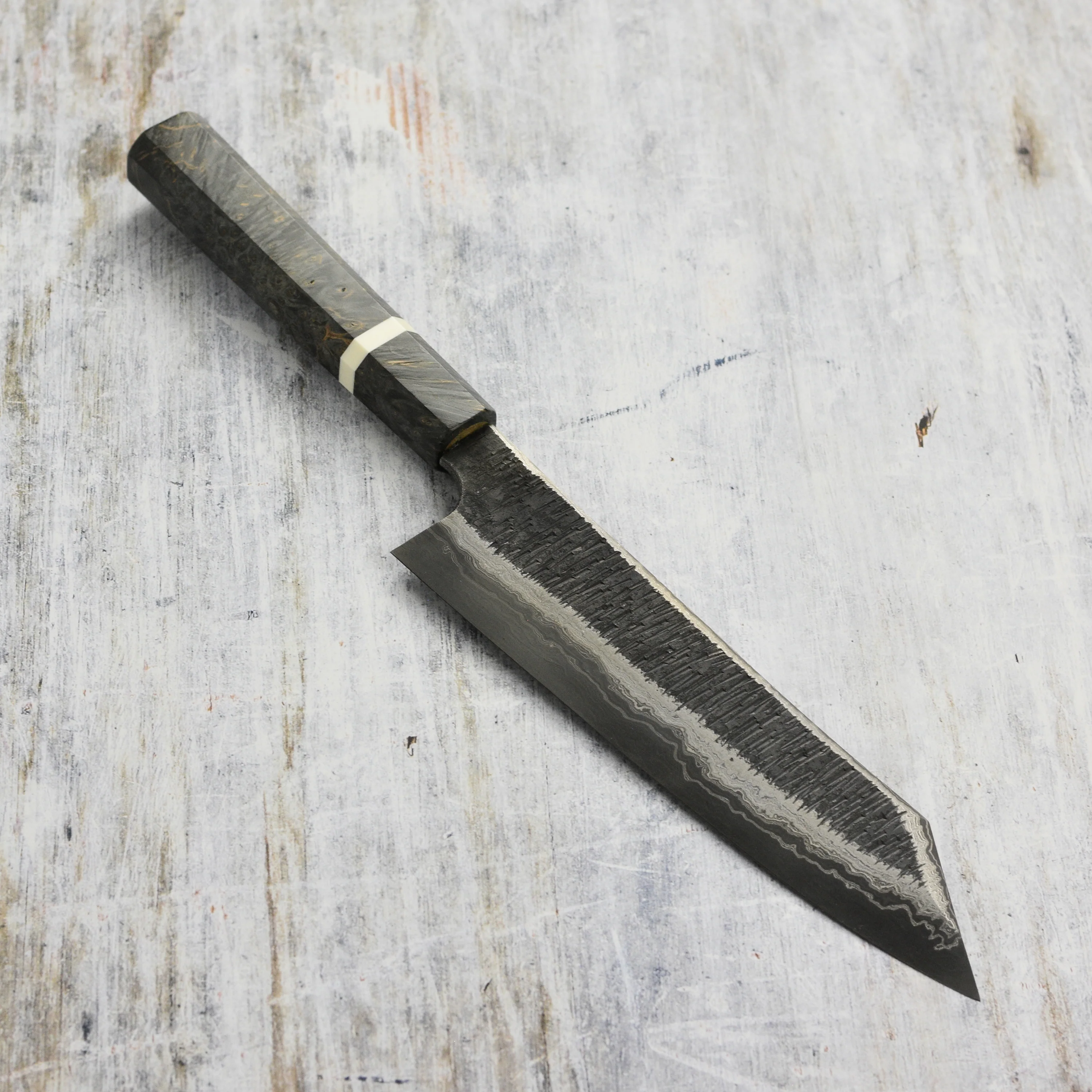 Hatsukokoro x Nigara Itadaki Coreless Damascus 8.25" Kiritsuke Gyuto