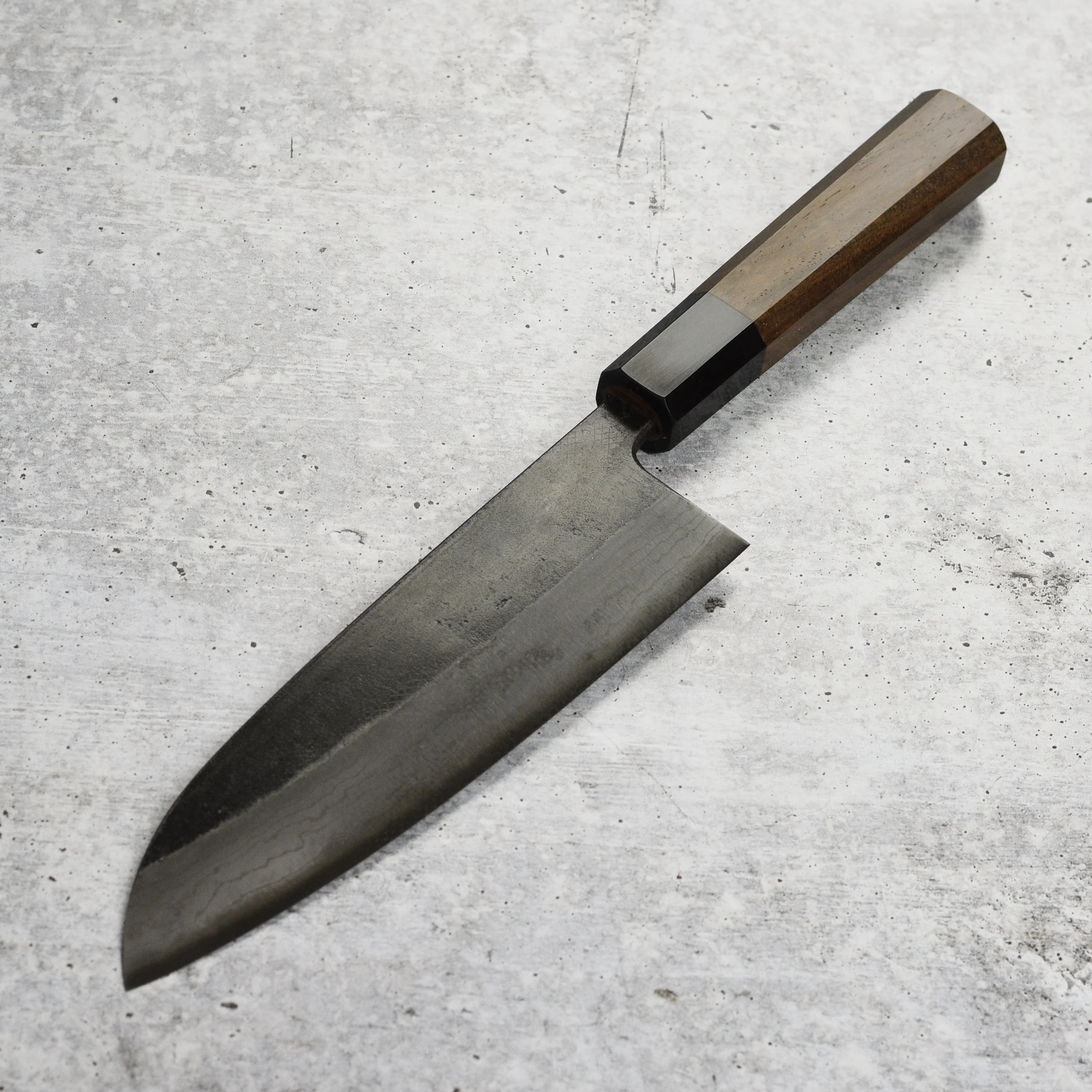 Hatsukokoro Kumokage Aogami Kurouchi Damascus 7" Santoku - Image 4