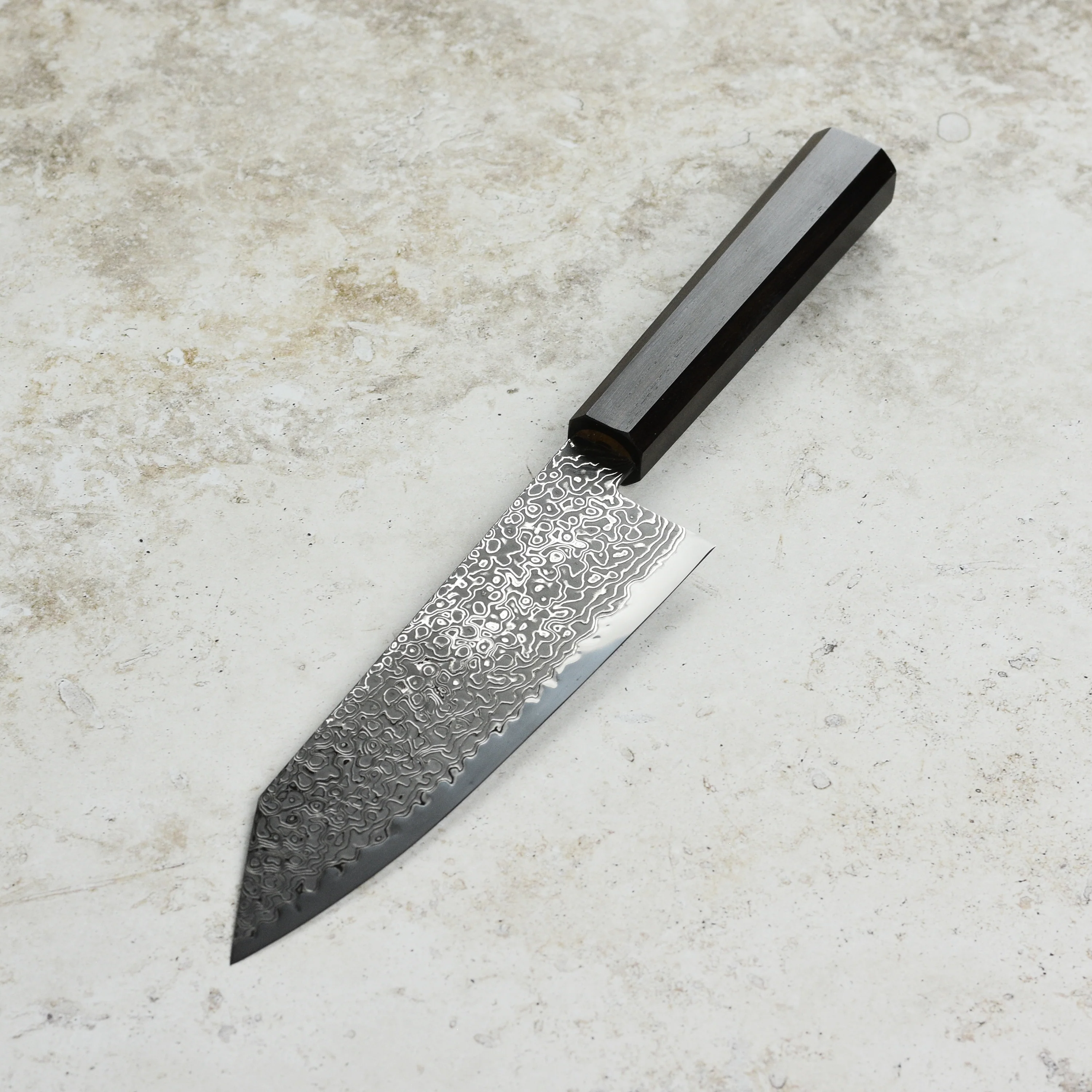 Hatsukokoro Ryuhyo SG2 Kurozome Damascus 7" Bunka - Image 6
