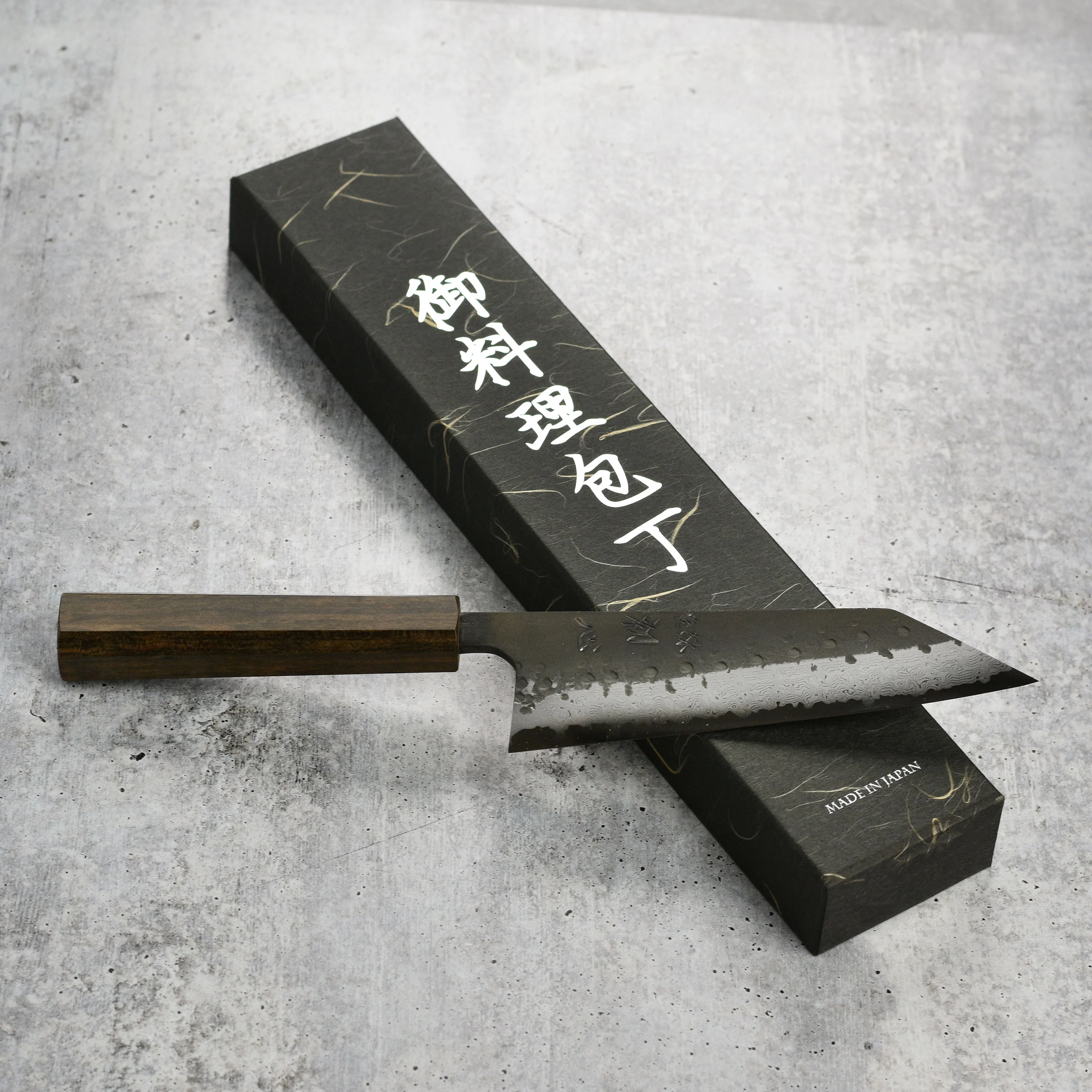 Hatsukokoro Shinkiro Aogami Super Kurouchi Damascus 6.5" Bunka, Bubinga - Image 8