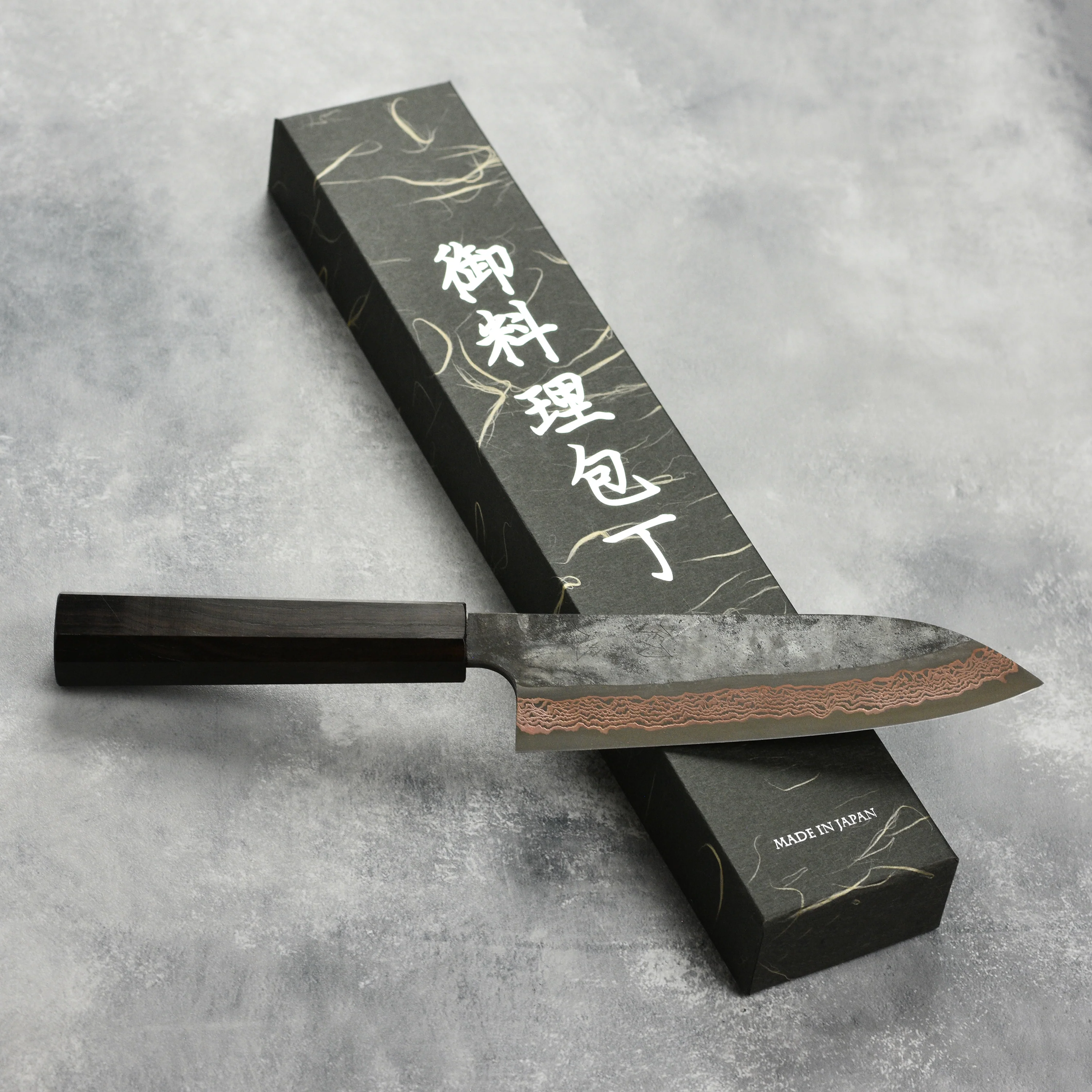 Hatsukokoro x Nigara Yorokobi SLD Kurouchi Copper Damascus 7" Santoku - Image 7