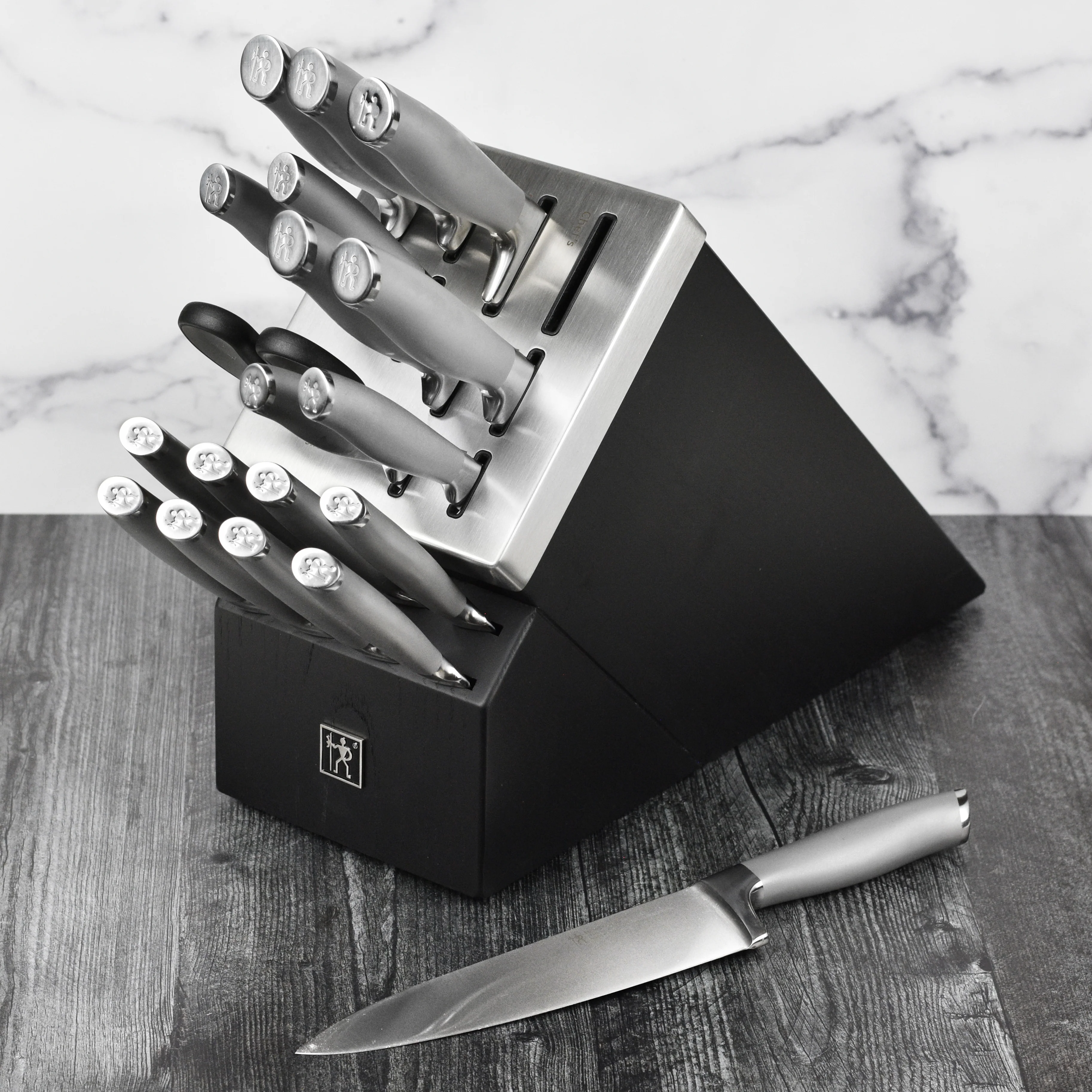 Henckels Modernist 20 Piece Self-Sharpening Knife Block Set - Image 2