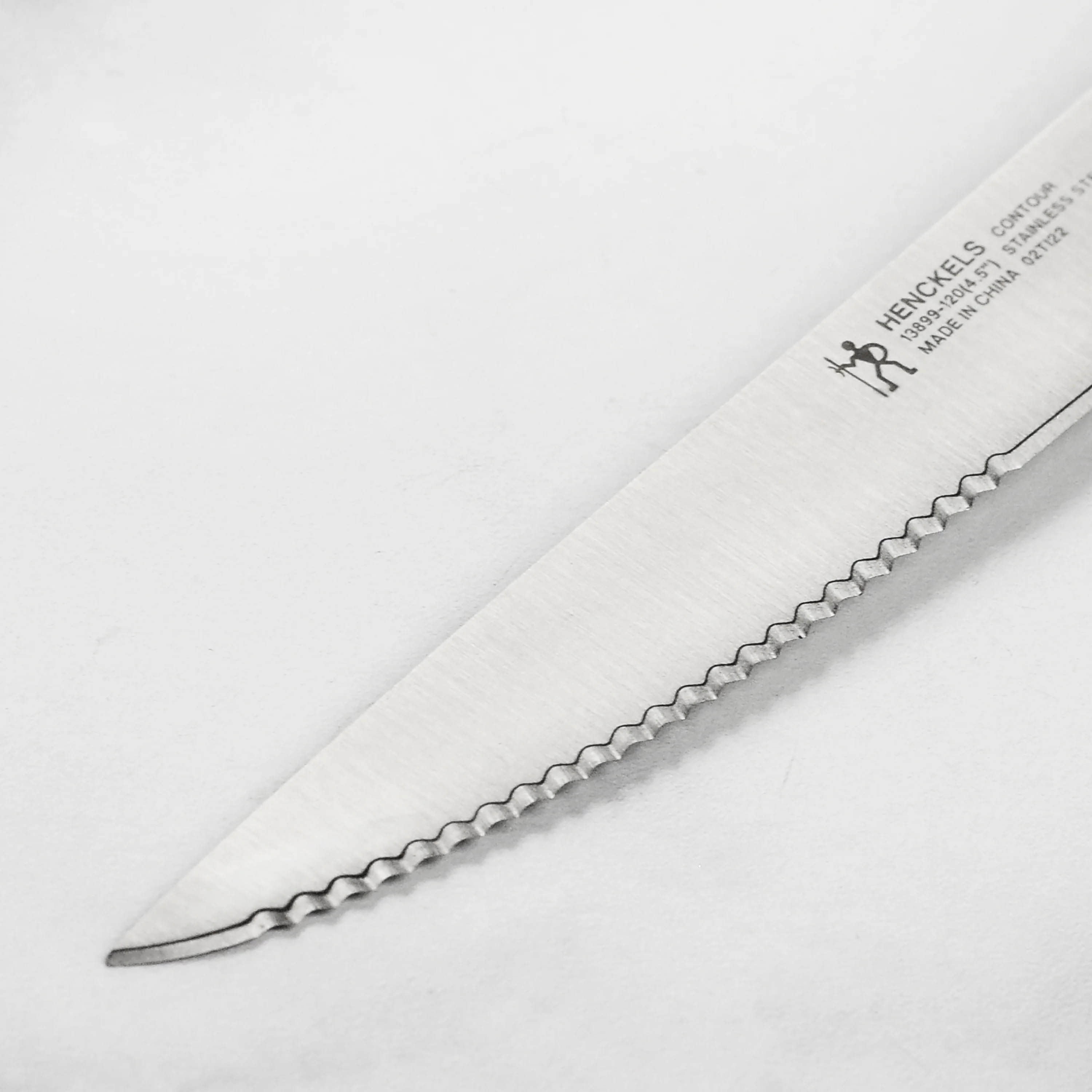 Henckels 8 Piece Forged Serrated Steak Knife Set with Gift Box, Off-White Handles - Image 7