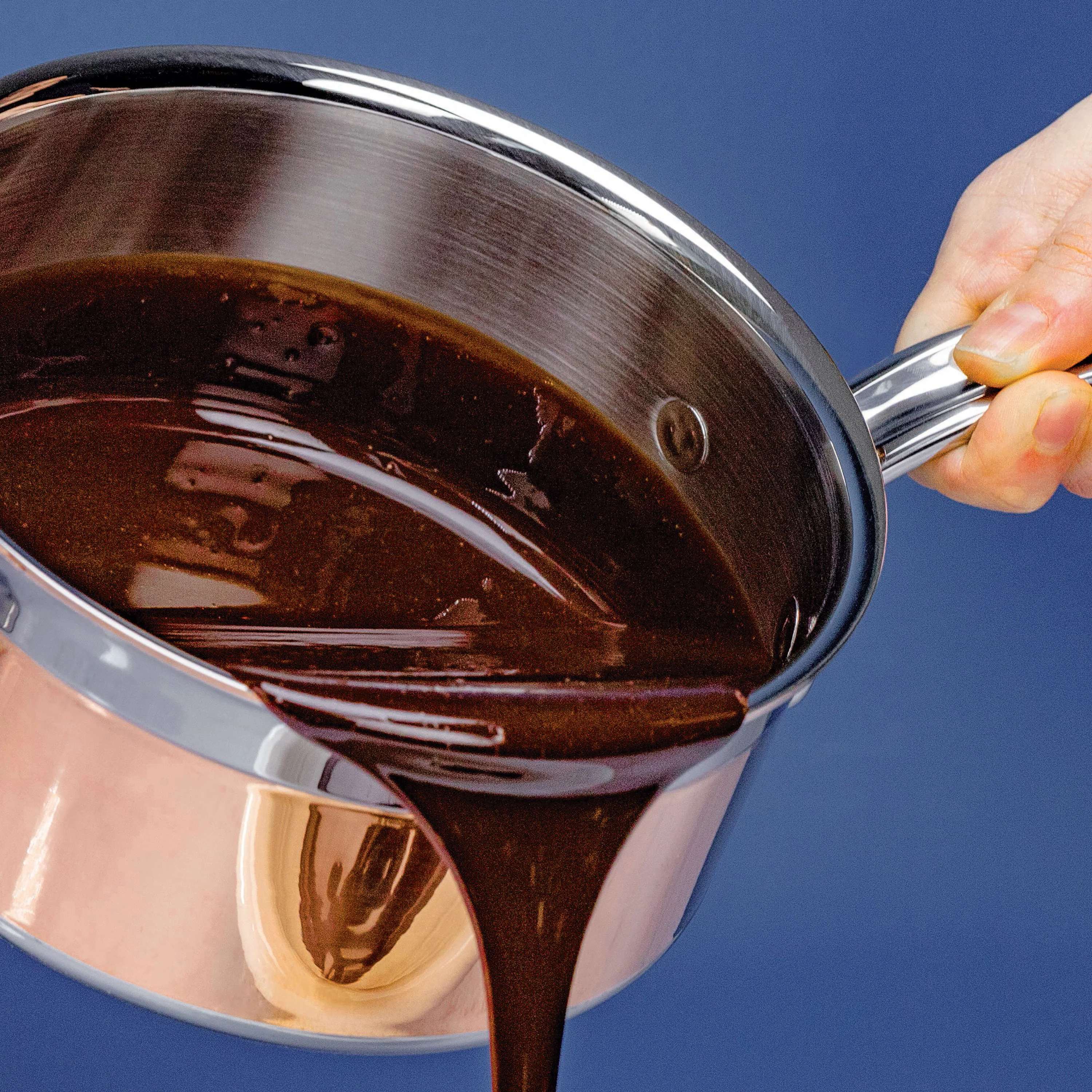 Hestan CopperBond 4-quart Induction Copper Saucepan - Image 3