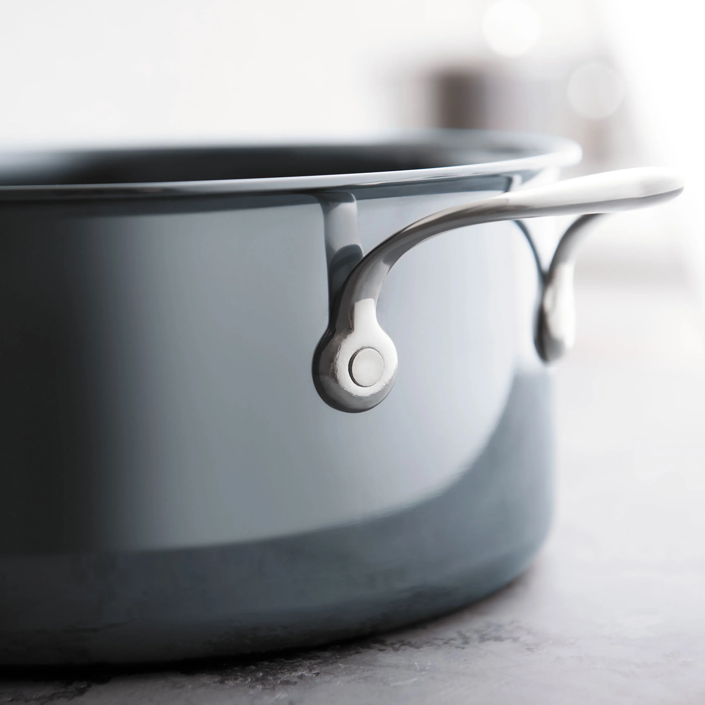 Hestan NanoBond 3-quart Titanium Stainless Steel Soup Pot - Image 3