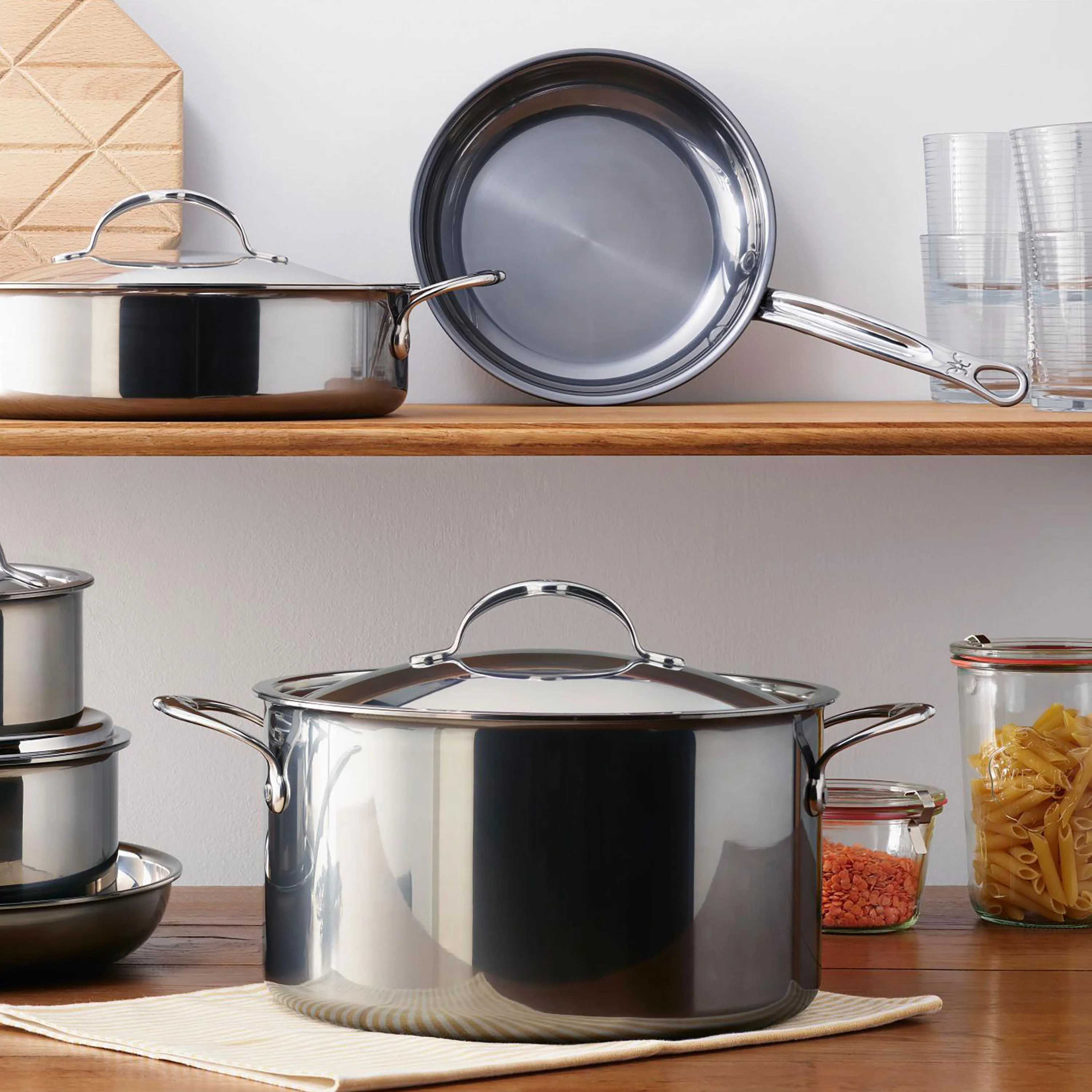 Hestan NanoBond 8-quart Titanium Stainless Steel Stock Pot - Image 3
