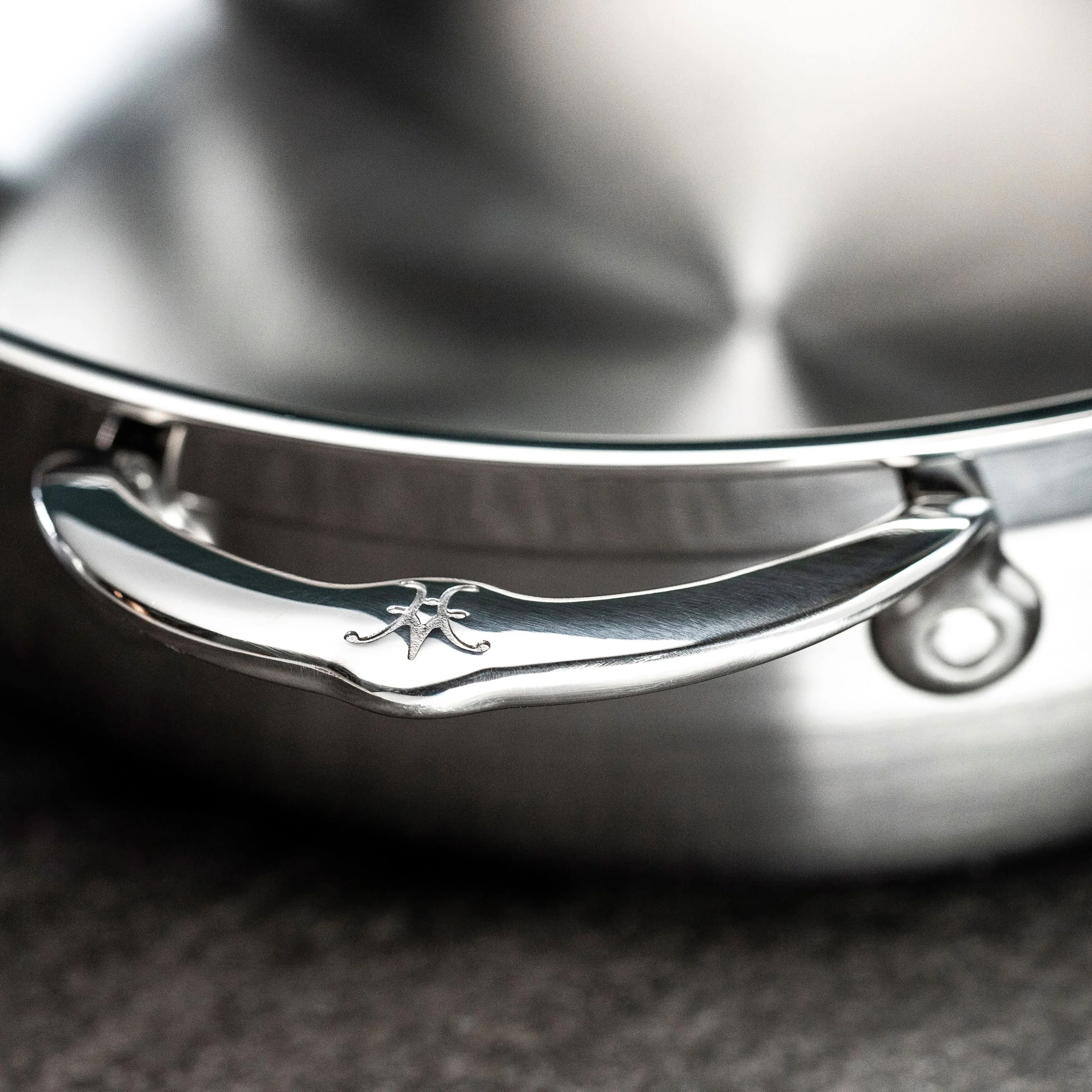 Hestan ProBond 5-quart Stainless Steel Essential Pan - Image 6