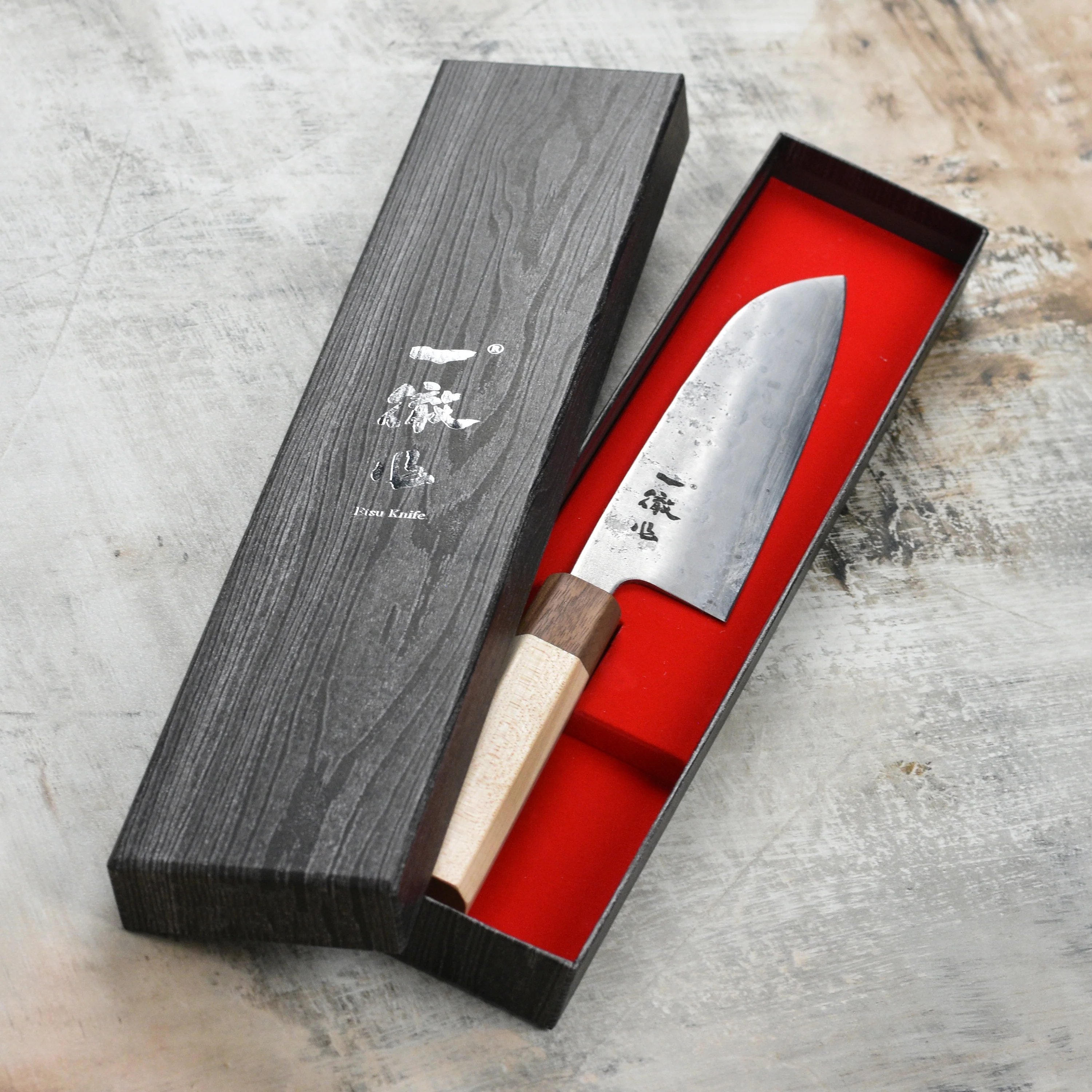 Ittetsu Ginsan Nashiji 6.5" Santoku - Image 4