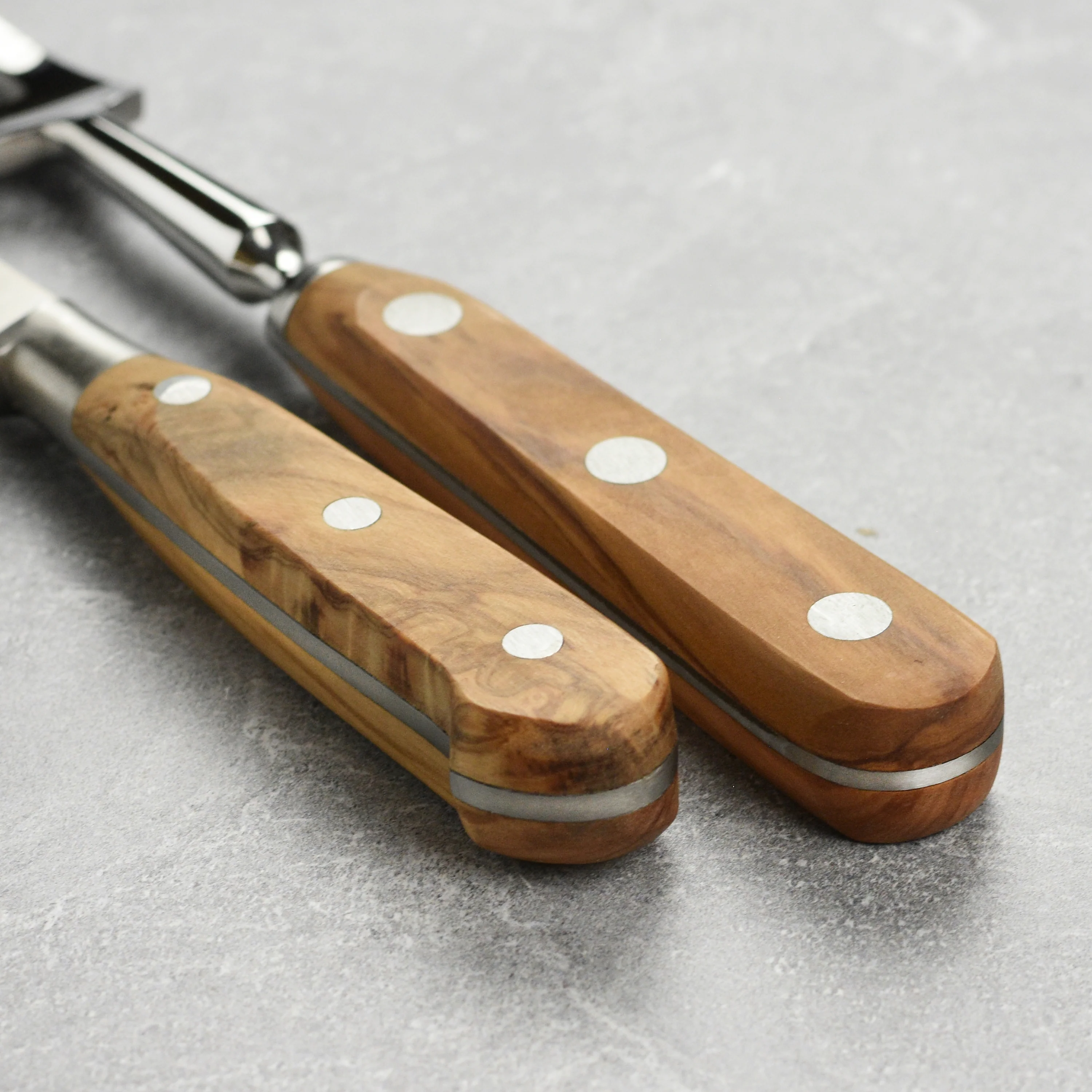 K Sabatier Olive Wood Carving Knife & Fork Set - Image 5