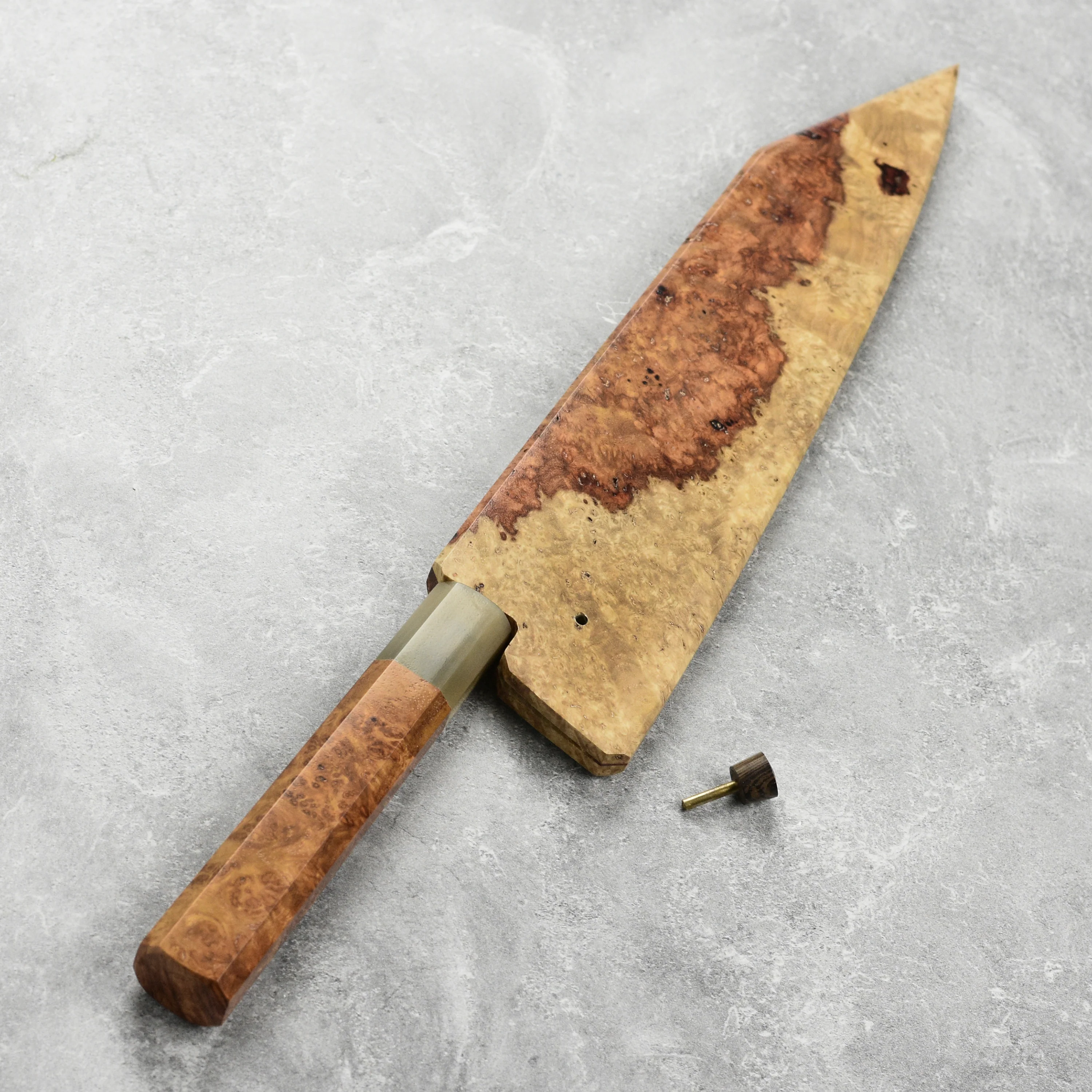 Keskin Carbon Steel 8.25" Kiritsuke Gyuto with Saya - Image 6