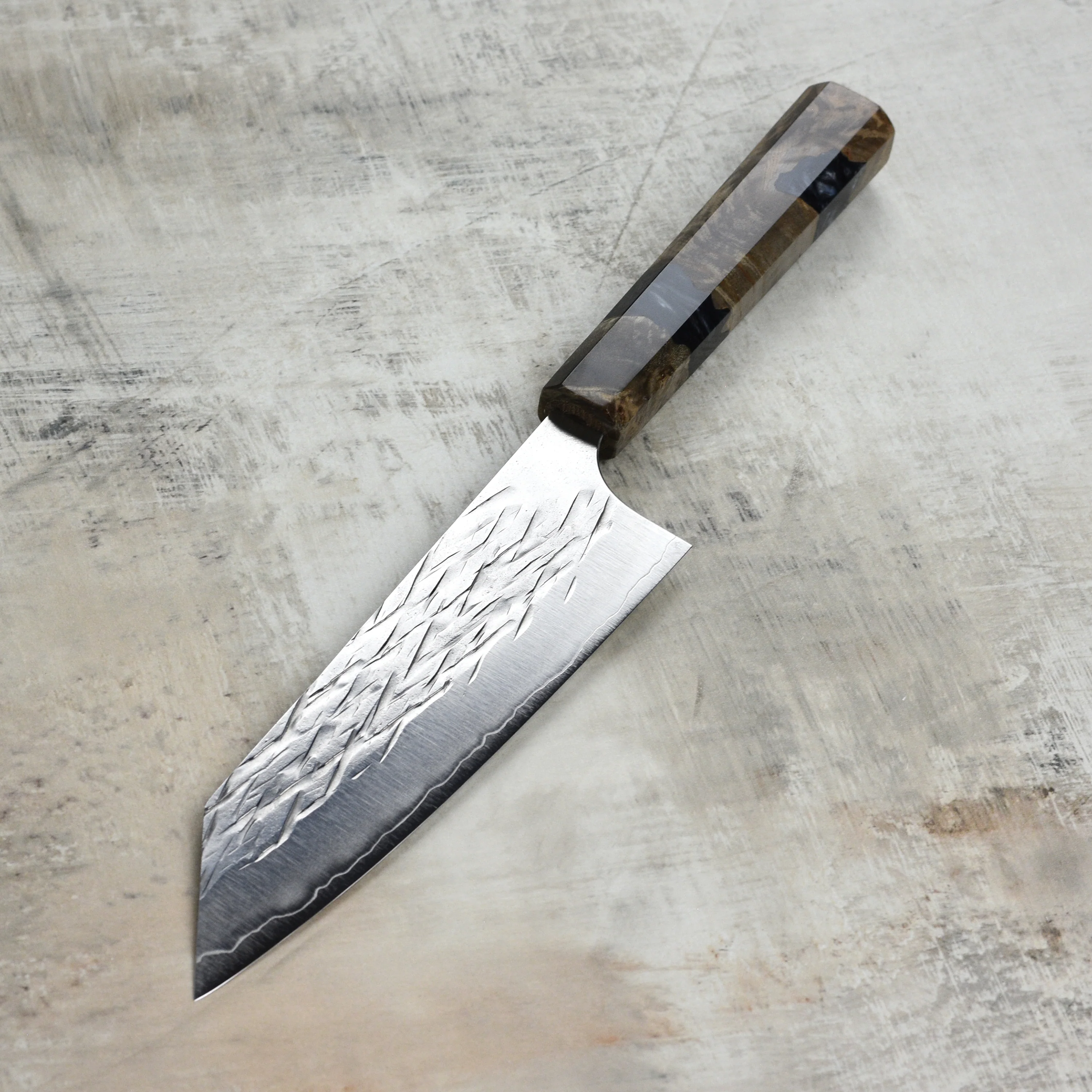 Kurosaki Sesame Forged 6.7" Bunka - Image 6