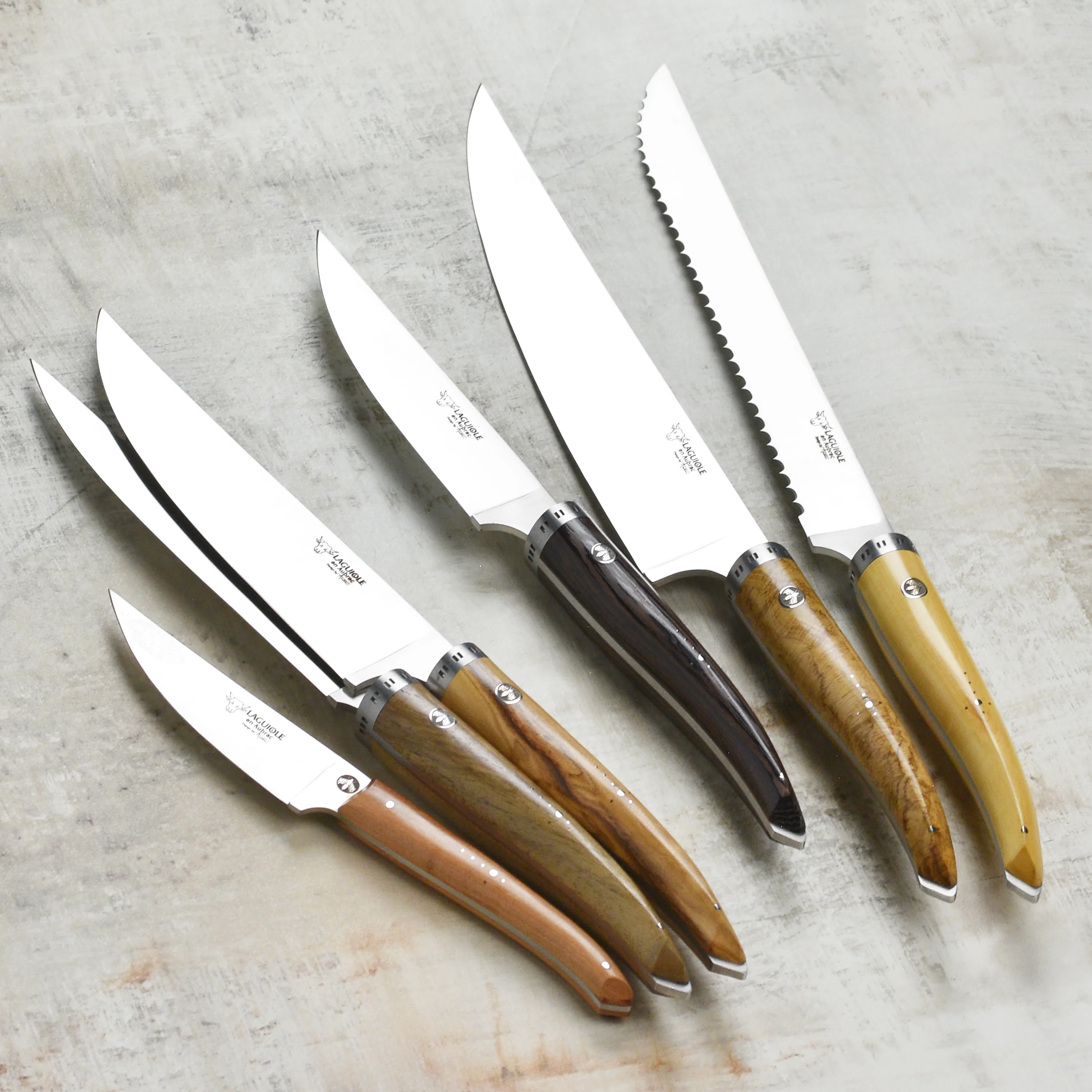 Laguiole en Aubrac 7 Piece Magnetic Knife Block Set - Image 4