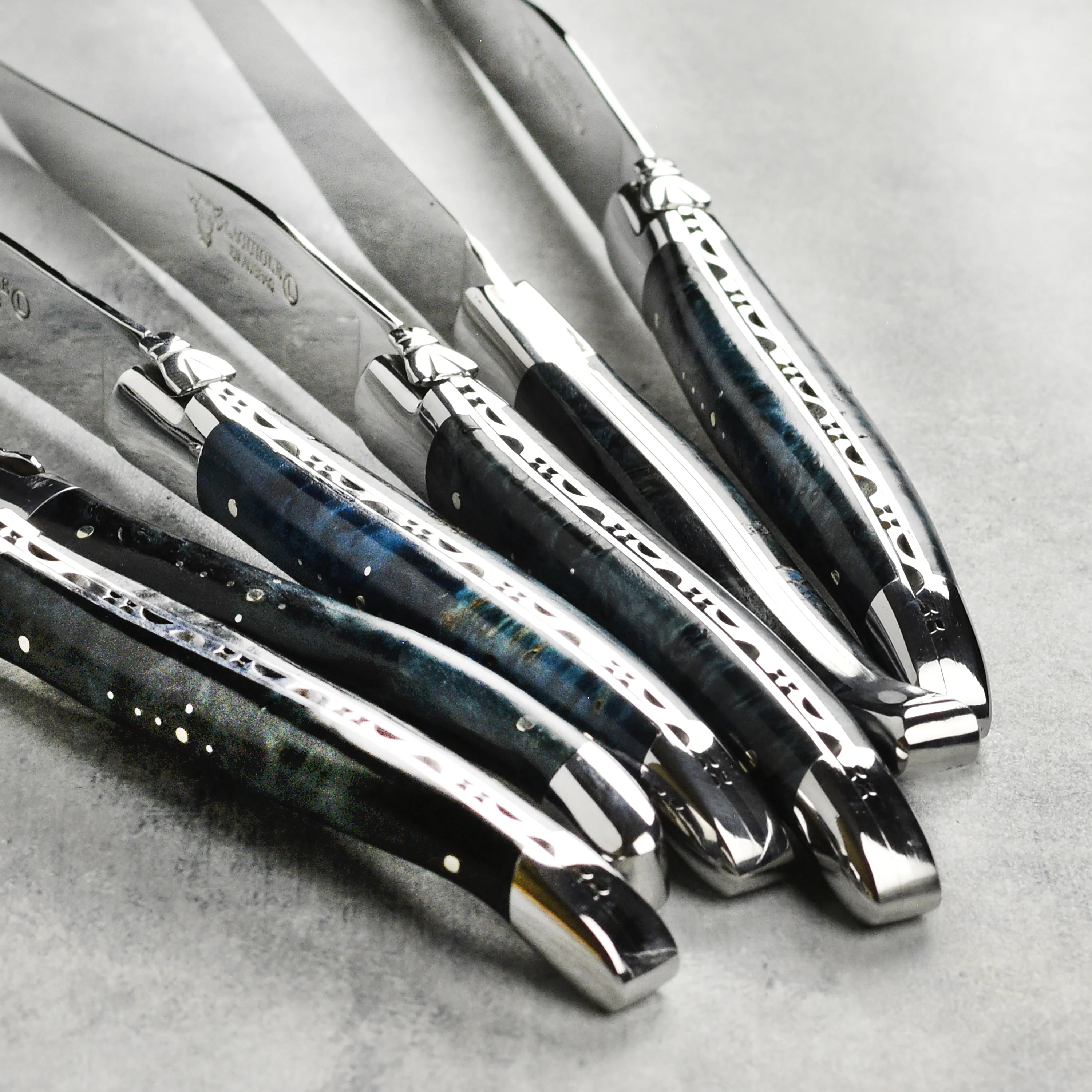 Laguiole en Aubrac 6 Piece Stainless Steel Steak Knife Set with Blue Poplar Burl Handles - Image 5