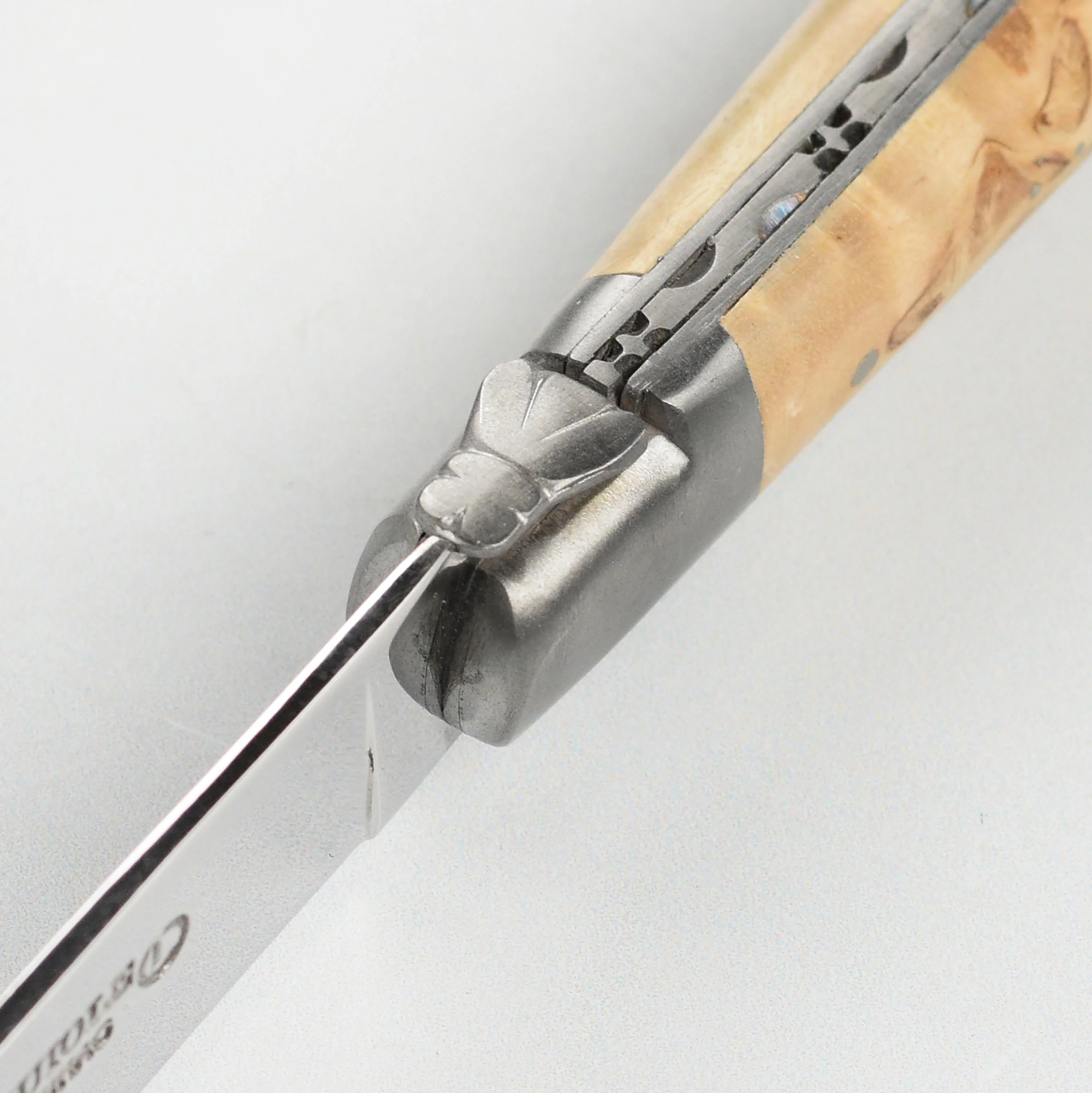 Laguiole en Aubrac 6 Piece Stainless Steel Steak Knife Set with Birchwood Handles - Image 6