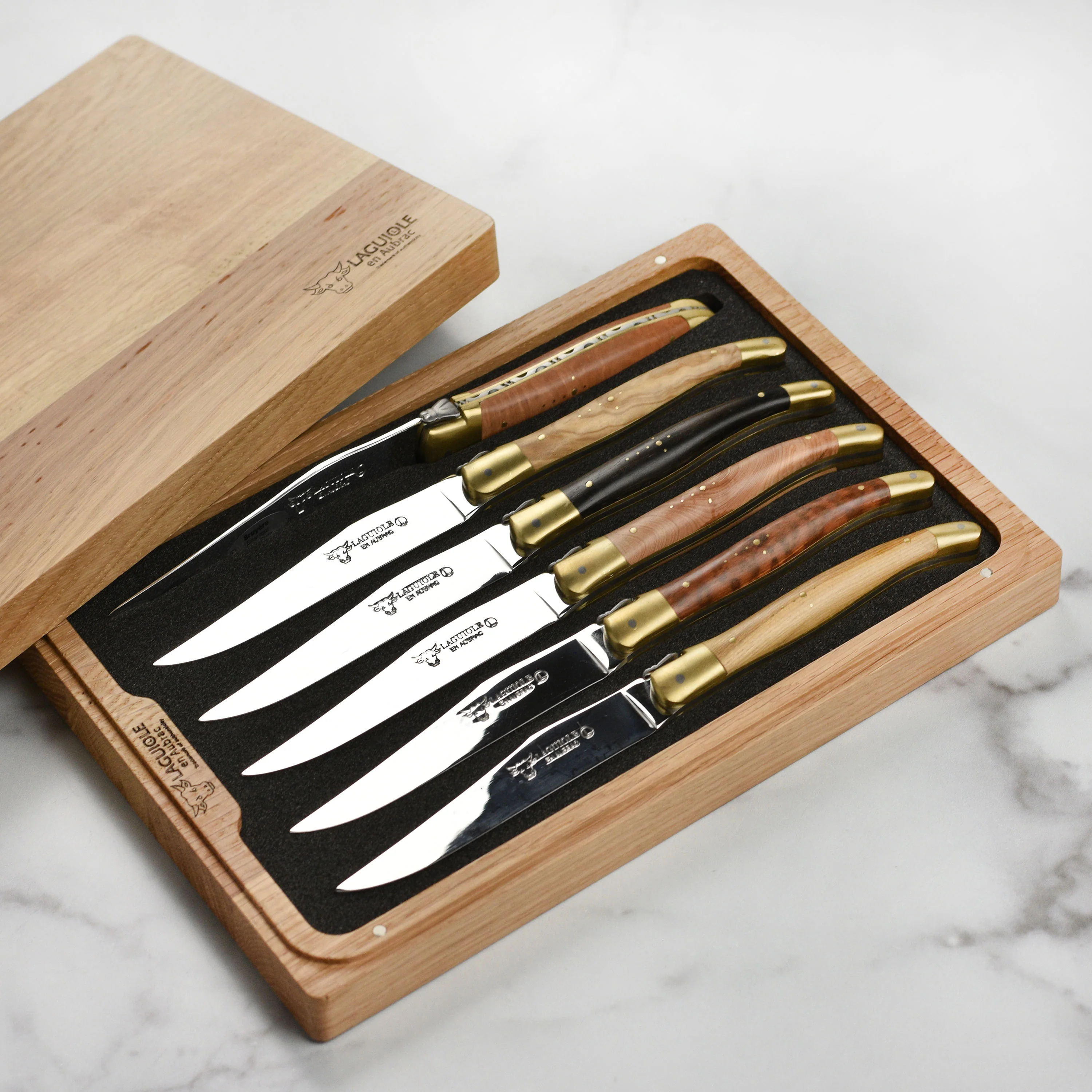 Laguiole en Aubrac 6 Piece Steak Knife Set with Burl Mixed Wood Handles & Brass Bolsters - Image 3