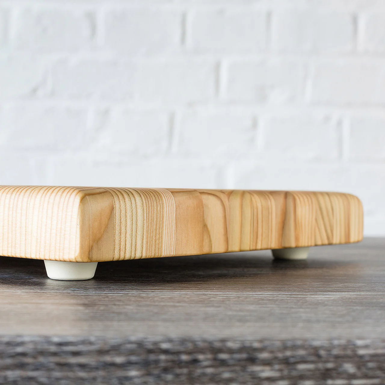 Larch Wood Large Carver's End Grain Cutting Board - Image 3