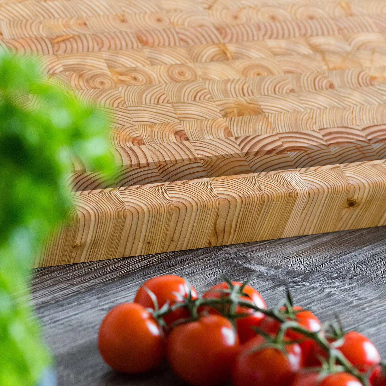Larch Wood Large Carver's End Grain Cutting Board - Image 7