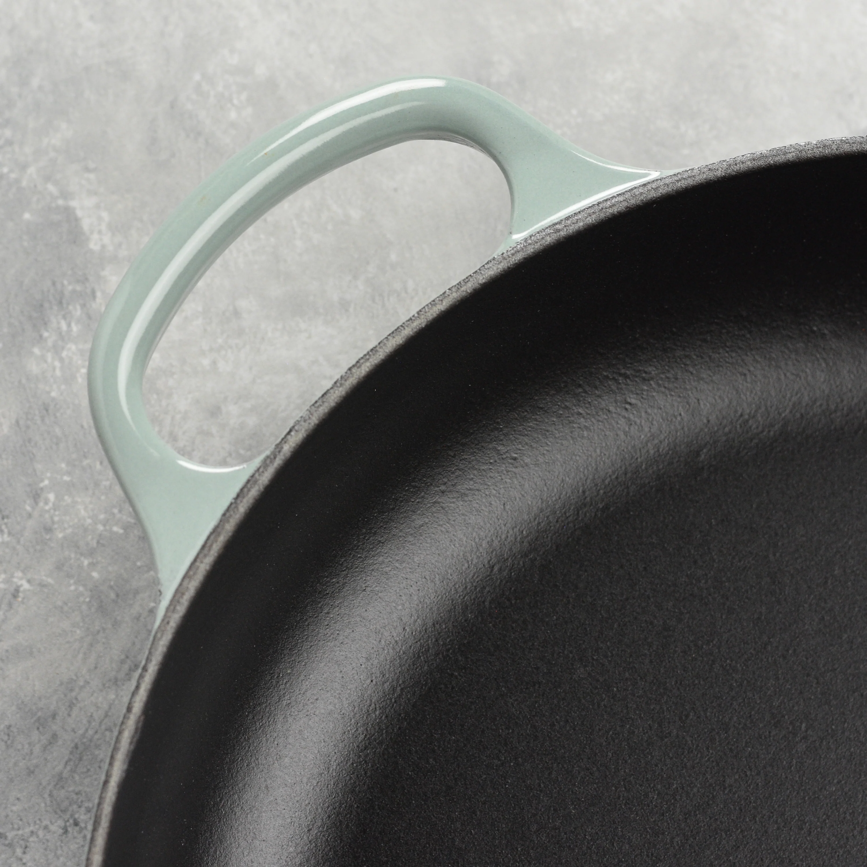 Le Creuset Cast Iron 10.25" Sea Salt Fry Pan with Wood Handle - Image 4