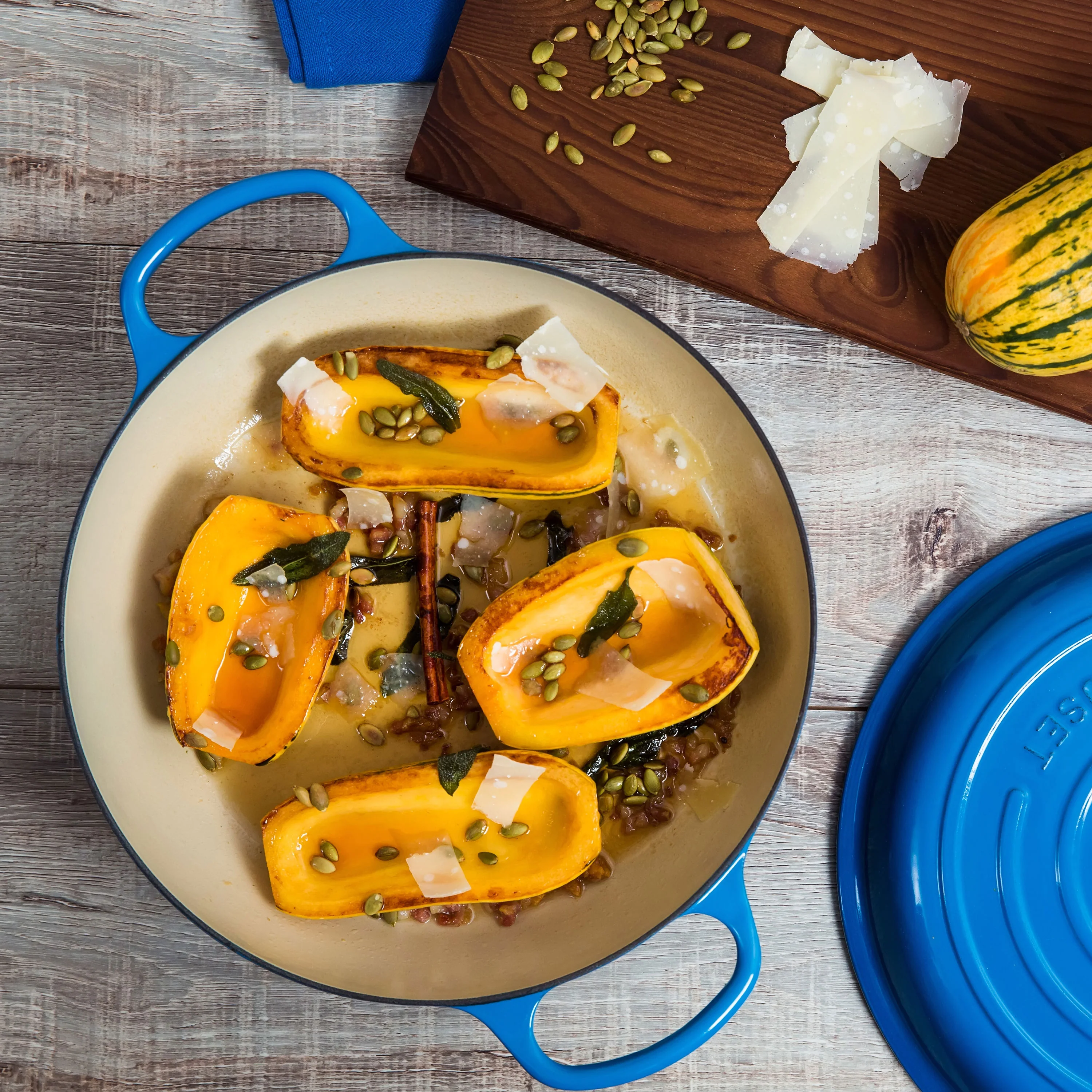Le Creuset Signature Cast Iron 3.5-quart Marseille Braiser - Image 3