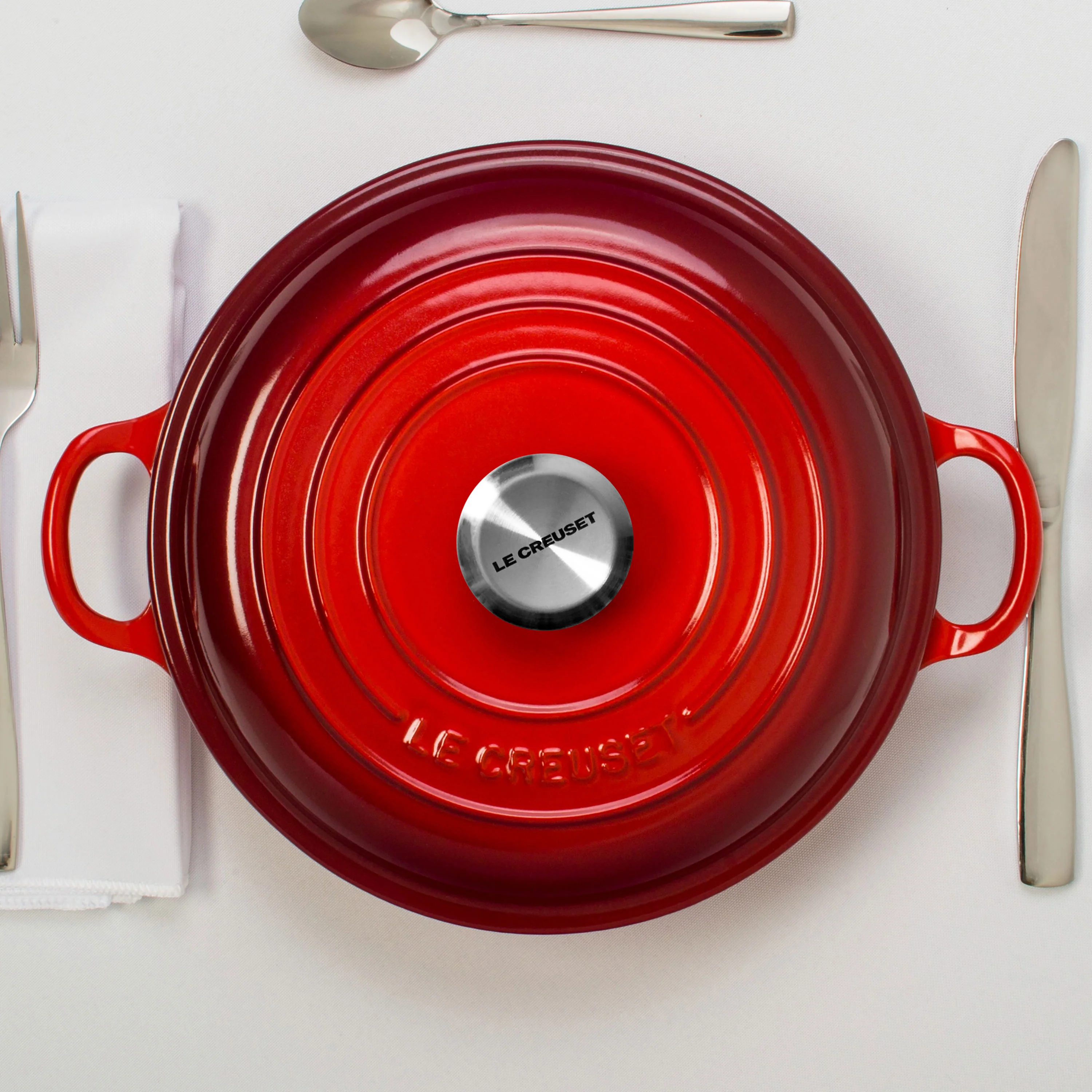 Le Creuset Signature Cast Iron 3.5-quart Cerise Braiser - Image 5