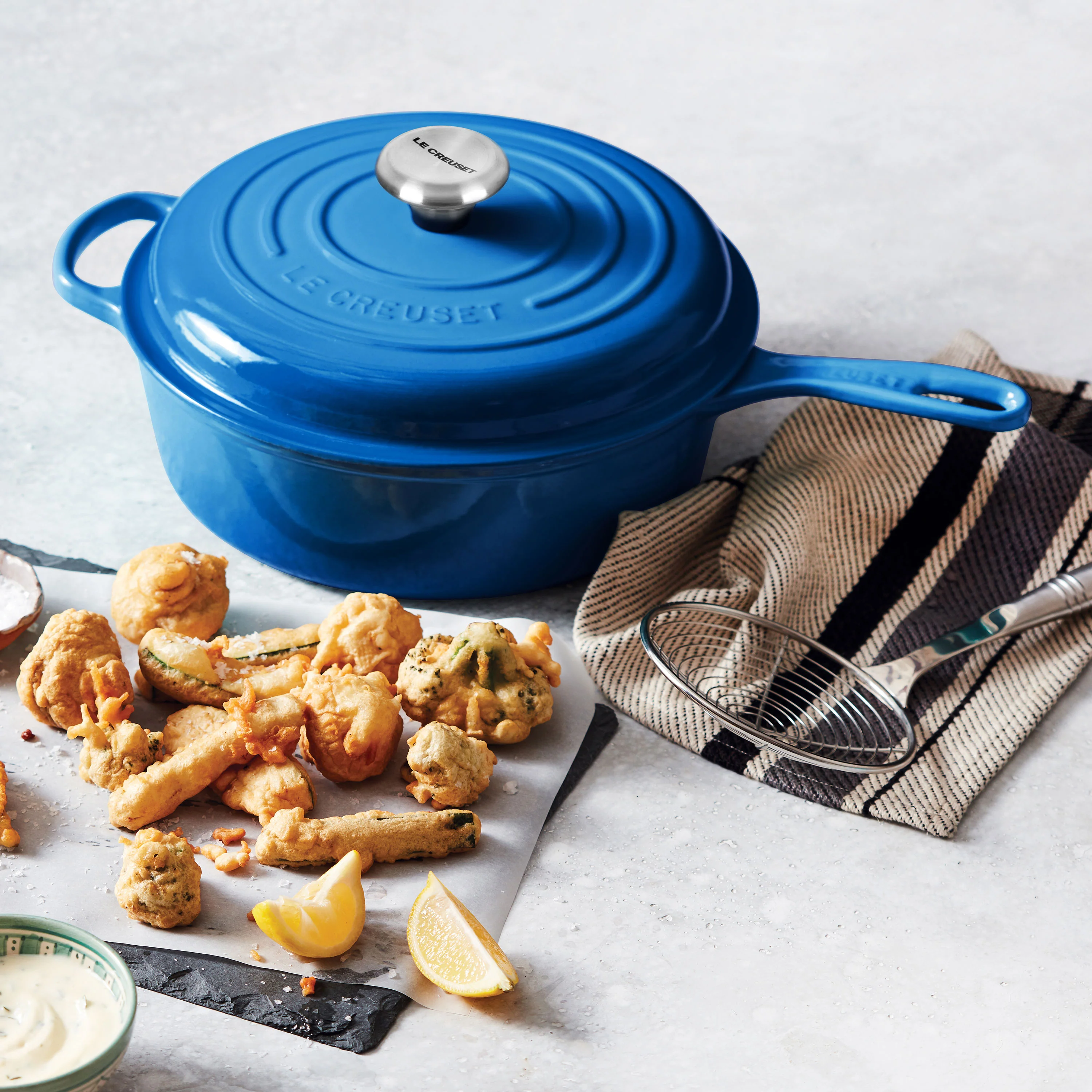 Le Creuset Signature Cast Iron 3.75-quart Marseille Cassadou - Image 4