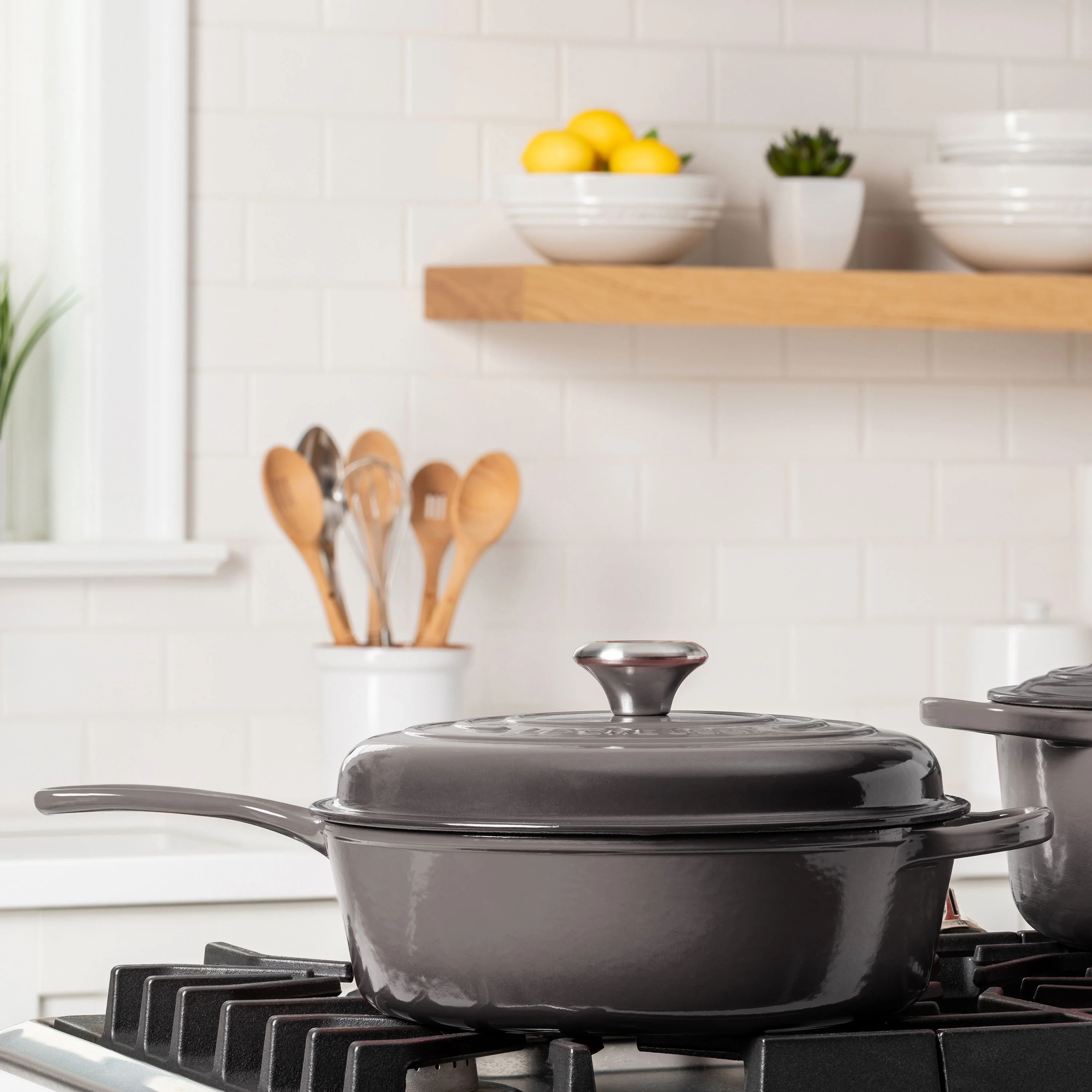 Le Creuset Signature Cast Iron 3.75-quart Oyster Cassadou - Image 5