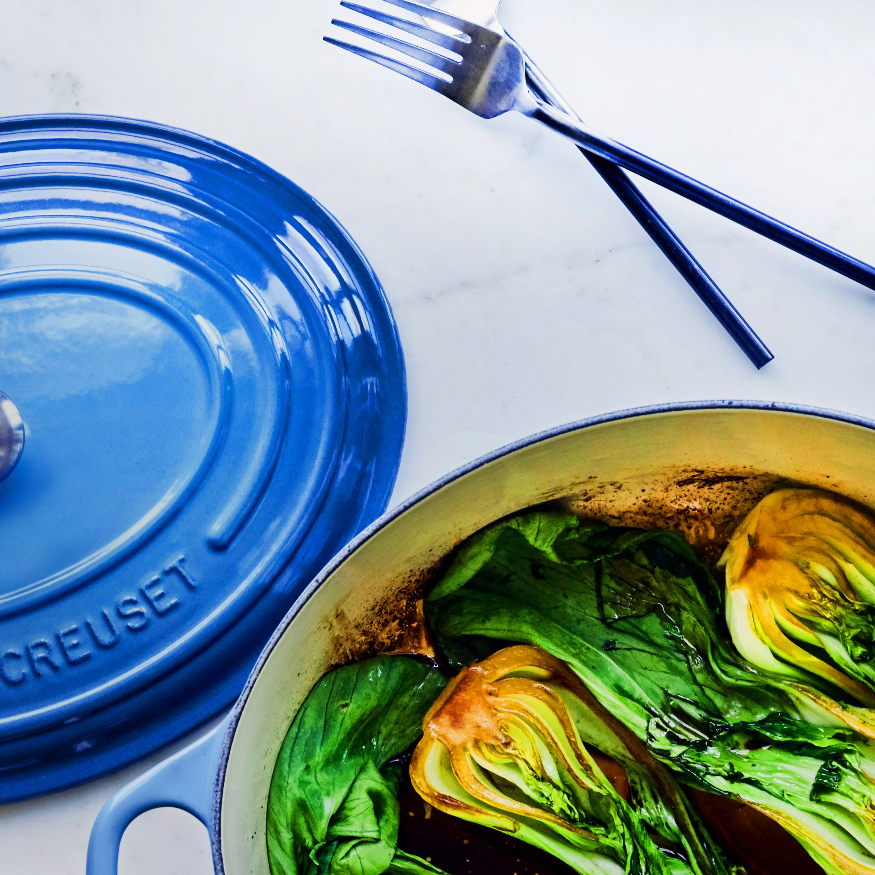 Le Creuset Signature Cast Iron 9.5-quart Marseille Oval Dutch Oven - Image 7