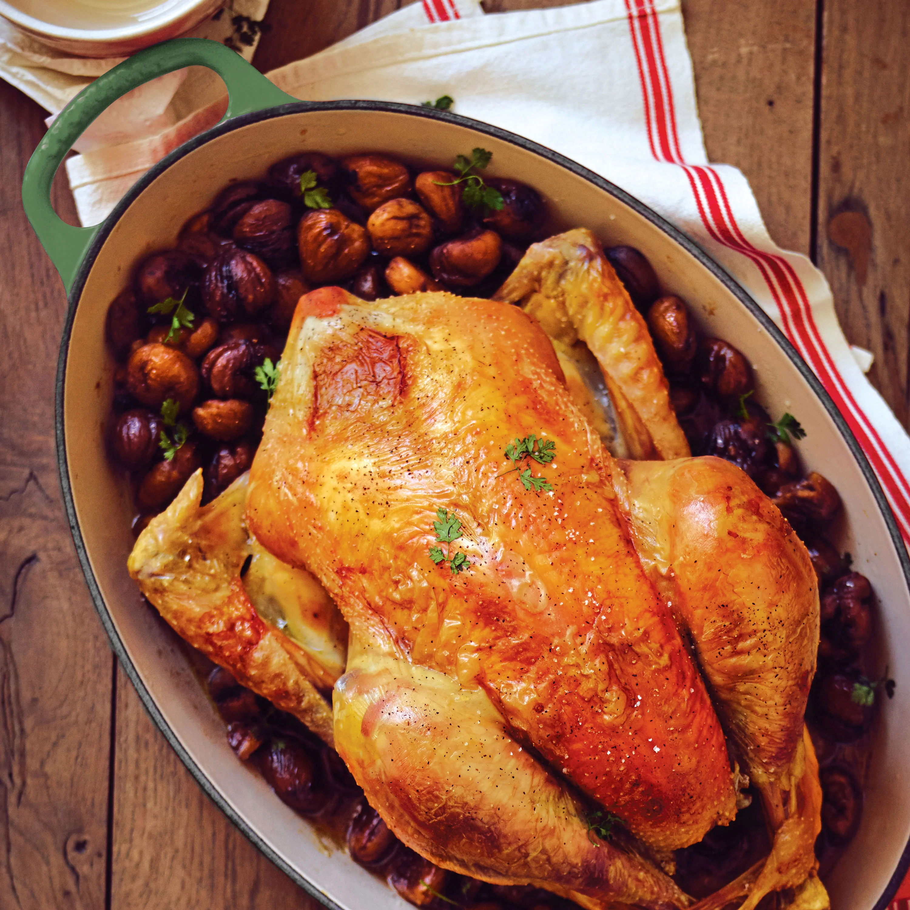 Le Creuset Signature Cast Iron 6.75-quart Artichaut Oval Dutch Oven - Image 7